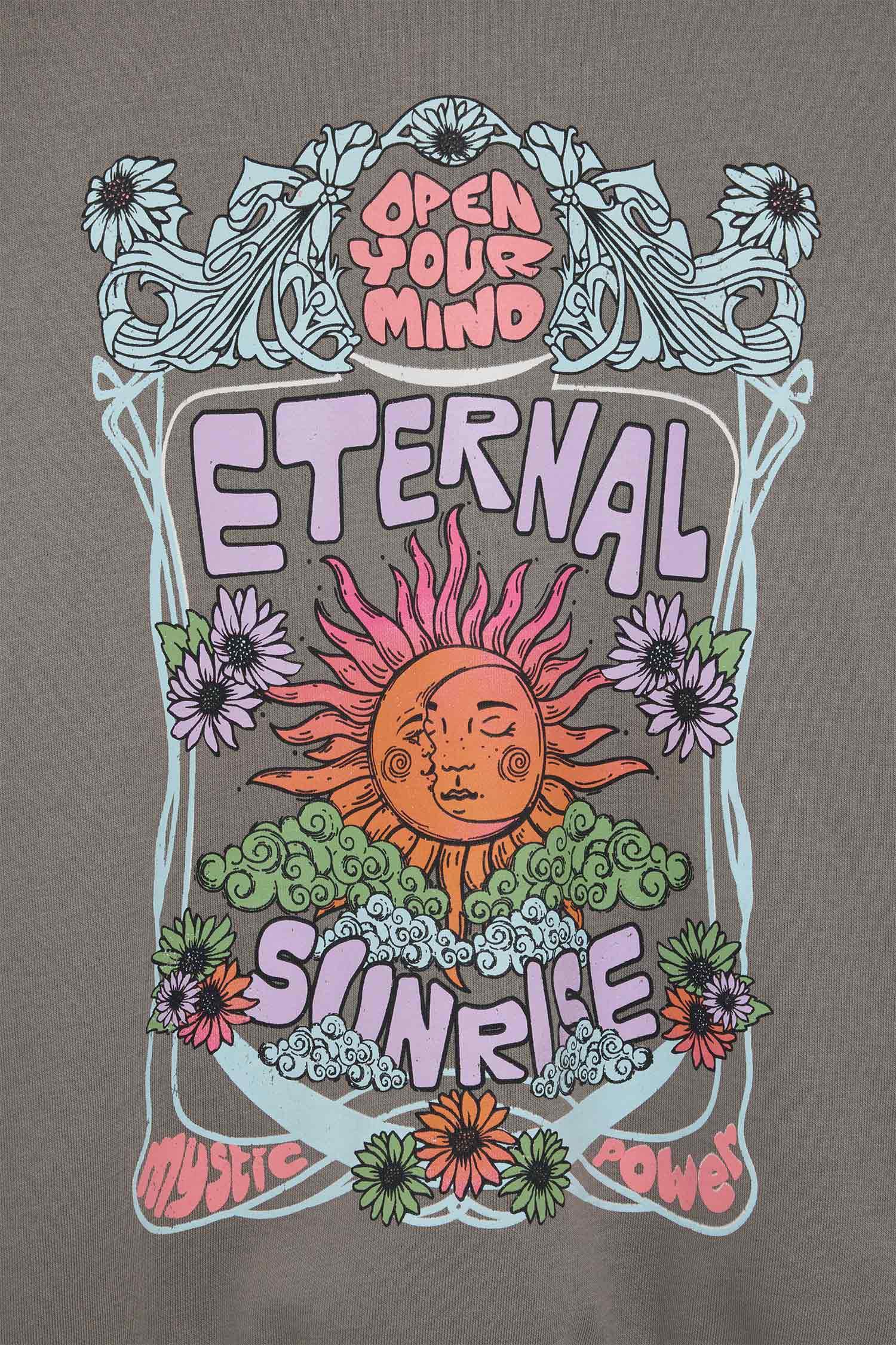 سويت شيرت قصة فضفاضة برقبة مستديرة