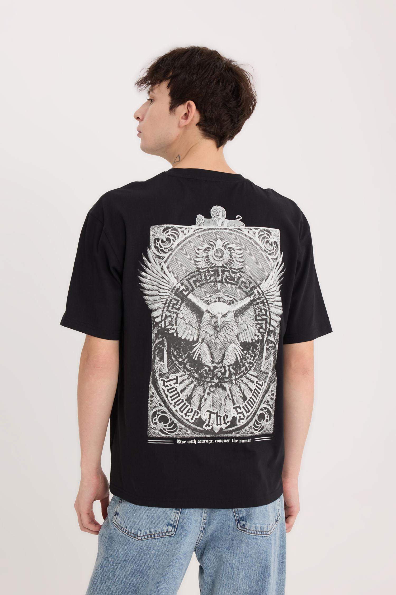 Boxy Fit Crew Neck Printed Short Sleeve T-Shirt