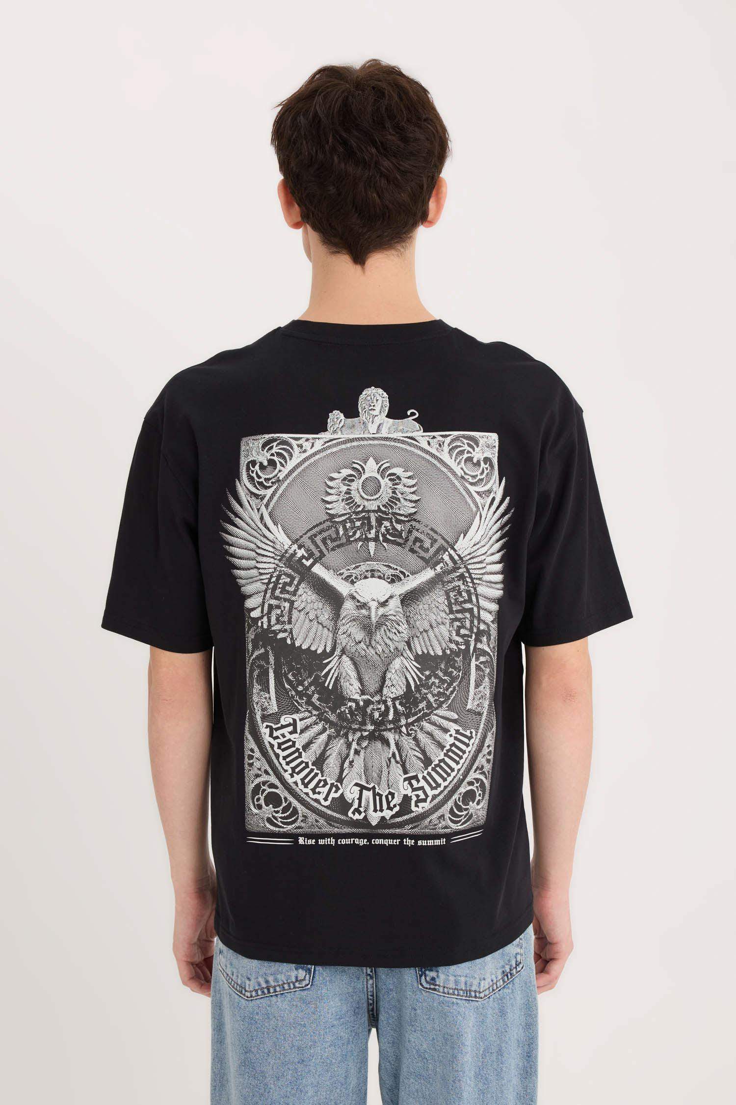 Boxy Fit Crew Neck Printed Short Sleeve T-Shirt