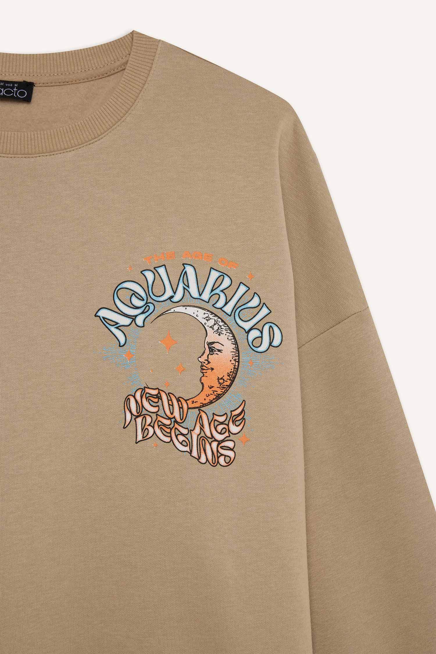 Loose Fit Crew Neck Back Printed Thick Sweatshirt