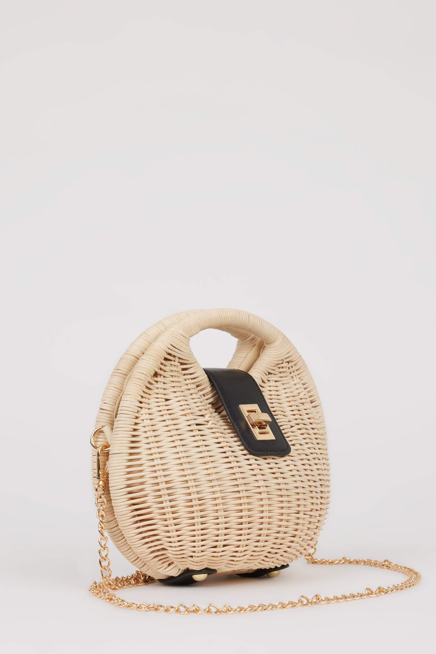 Woman Straw Shoulder Bag