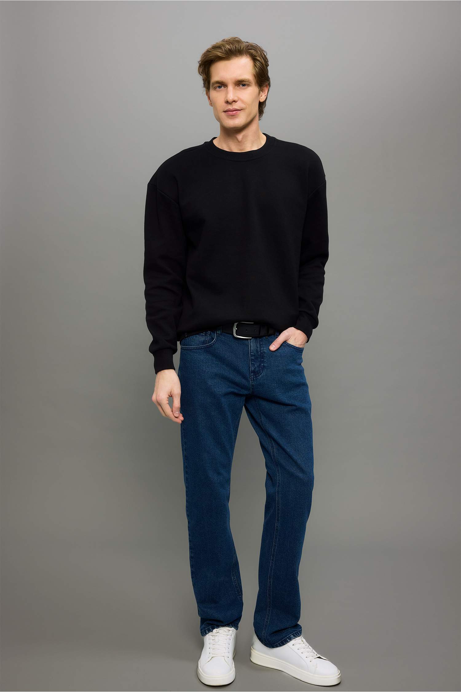 سويت شيرت أوفر سايز بياقة مستديرة