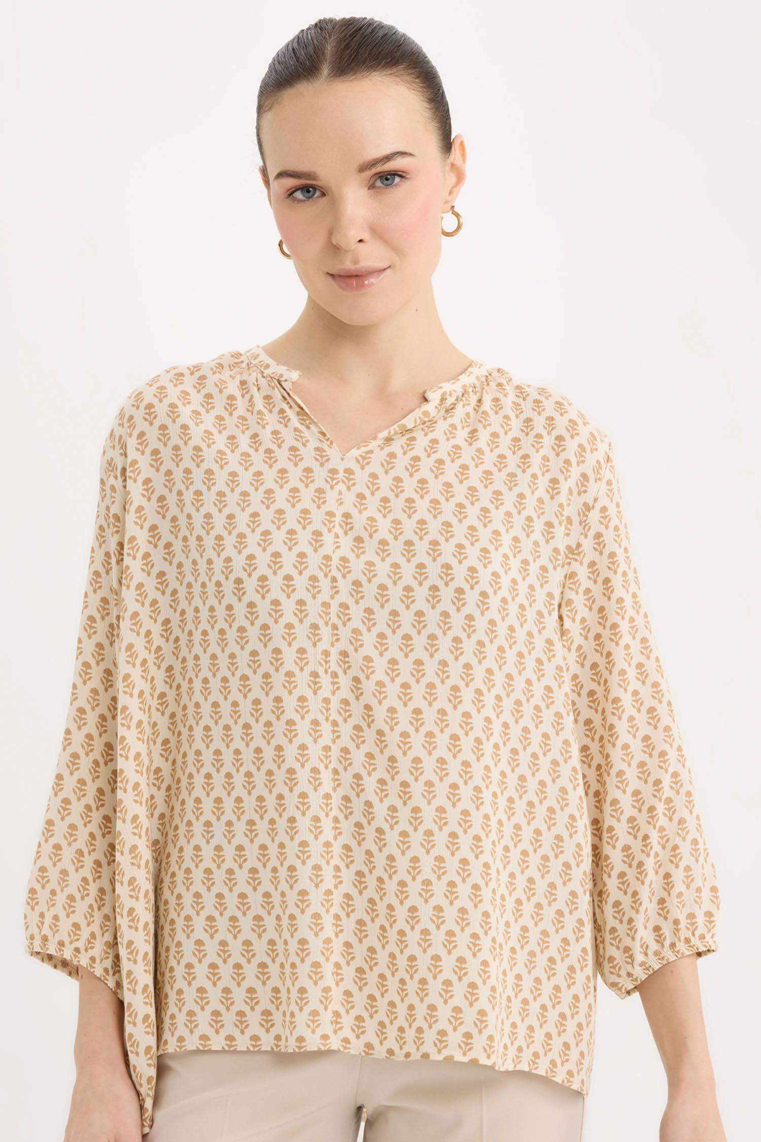 Regular Fit Apaş Yaka Simli Kumaş Uzun Kollu Bluz