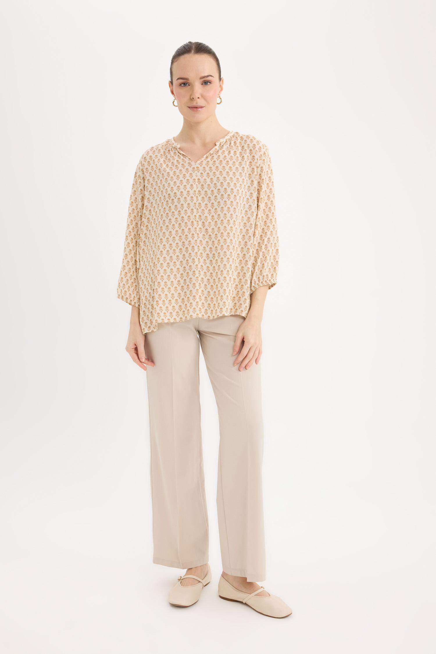 Regular Fit Apaş Yaka Simli Kumaş Uzun Kollu Bluz