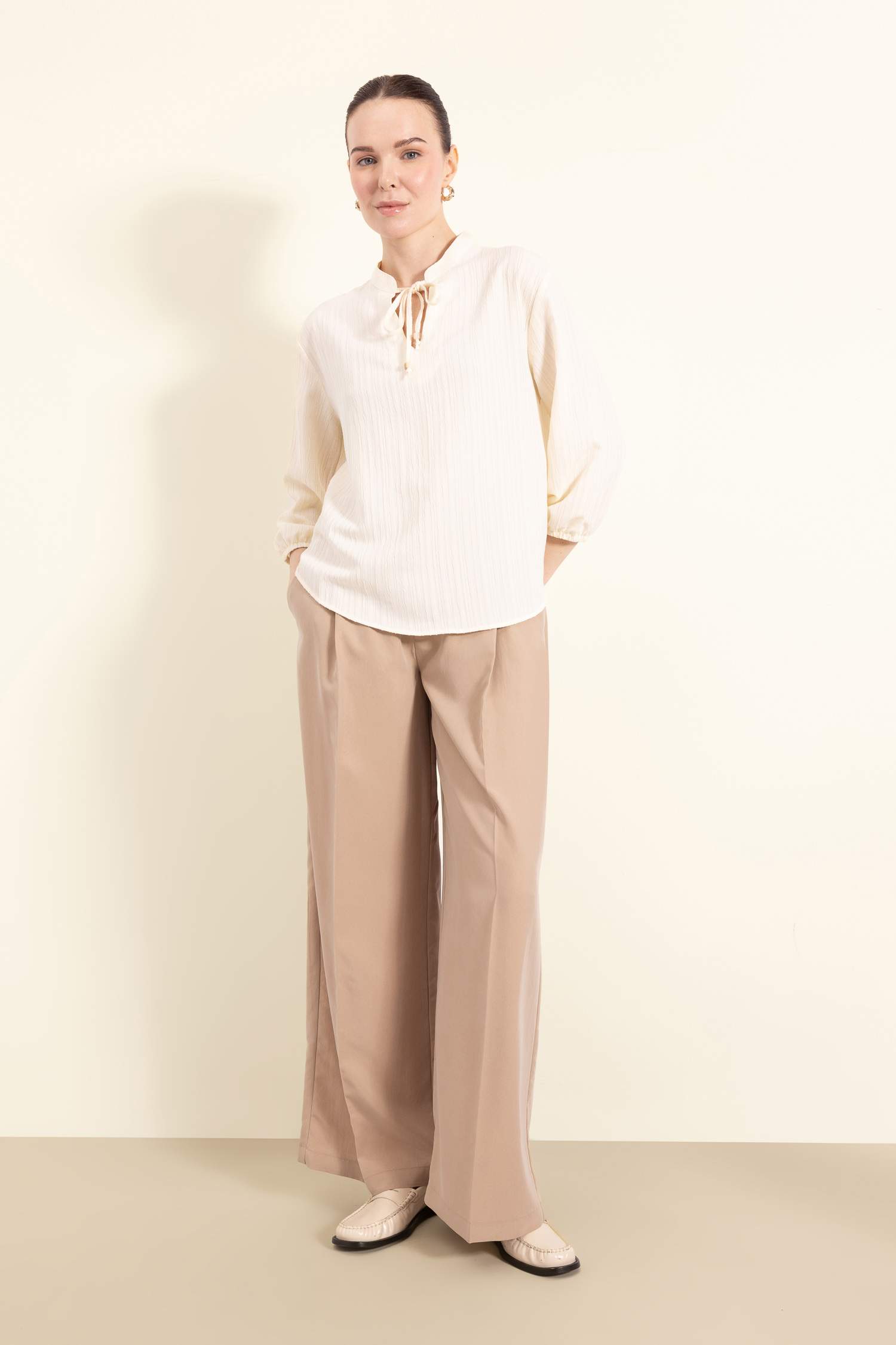 Regular Fit Apaş Yaka Uzun Kollu Gömlek