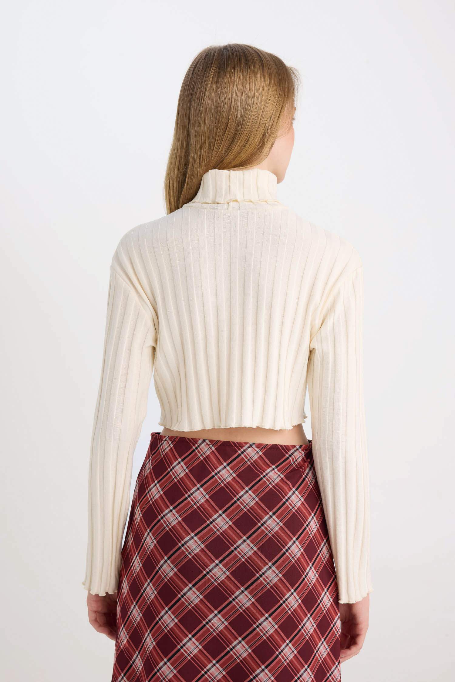 Balıkçı Yaka Crop Top Basic Düz Fitilli Kaşkorse Uzun Kollu Tişört