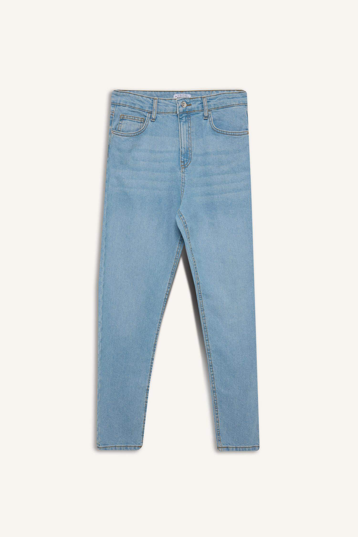 بنطلون جينز قصير كومفرت موم فيت بخصر عالي