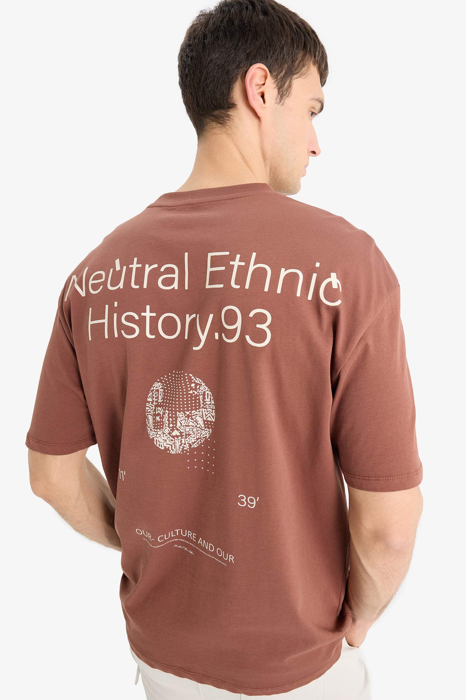 تيشيرت أوفر سايز نص ردن بياخة مستديرة