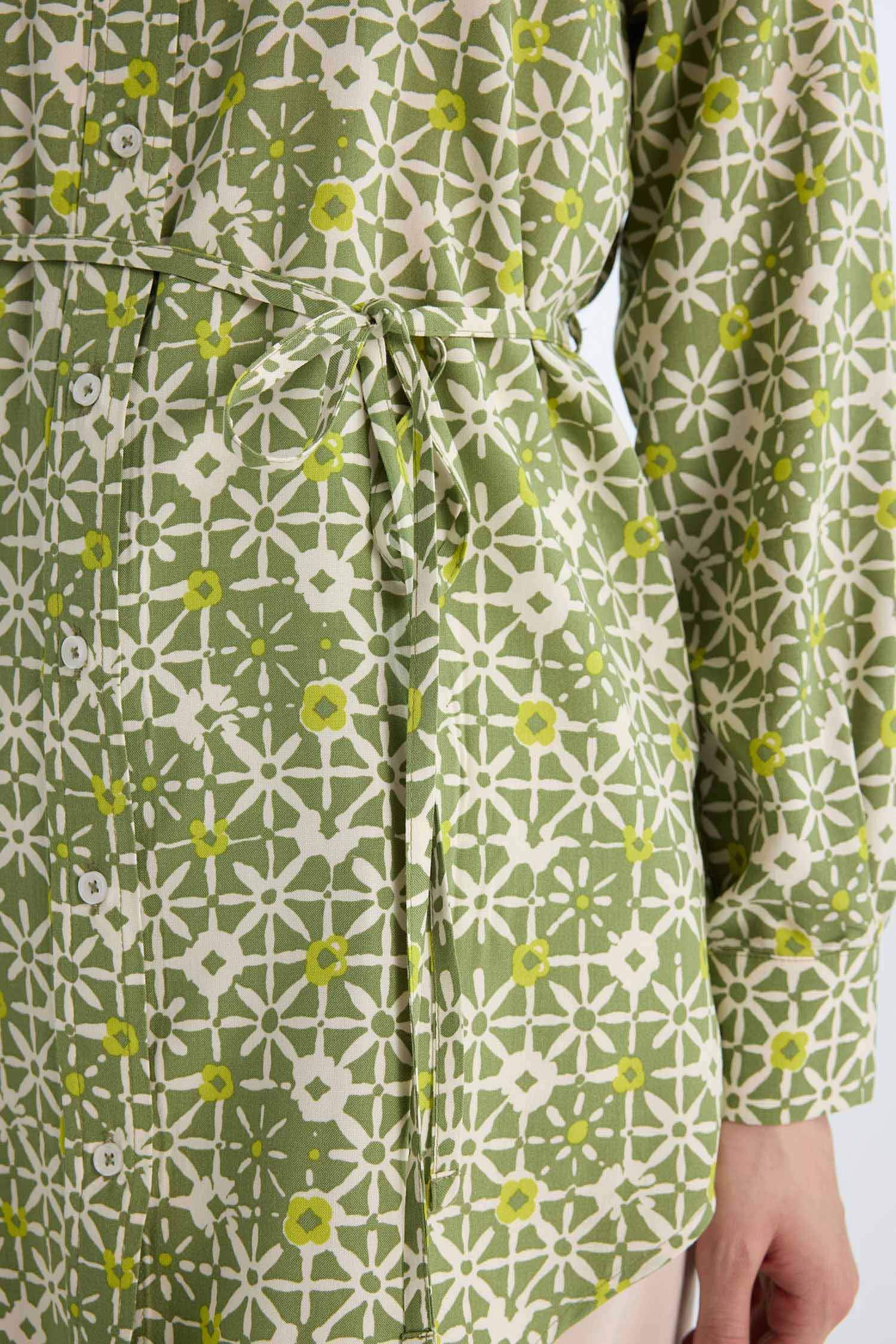 Regular Fit Shirt Collar Printed Long Sleeve Tunic