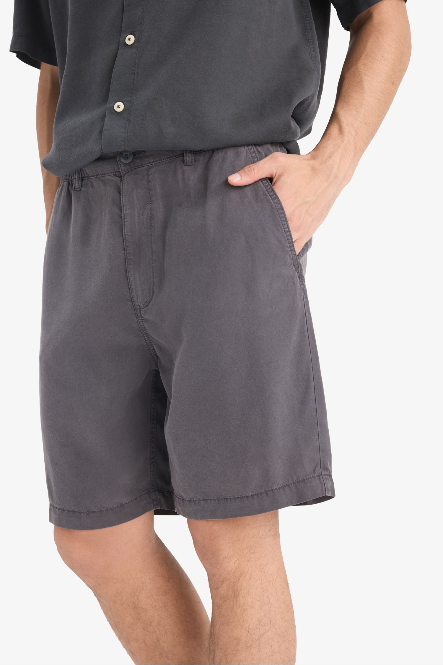 شورت برمودا قصة مريحة