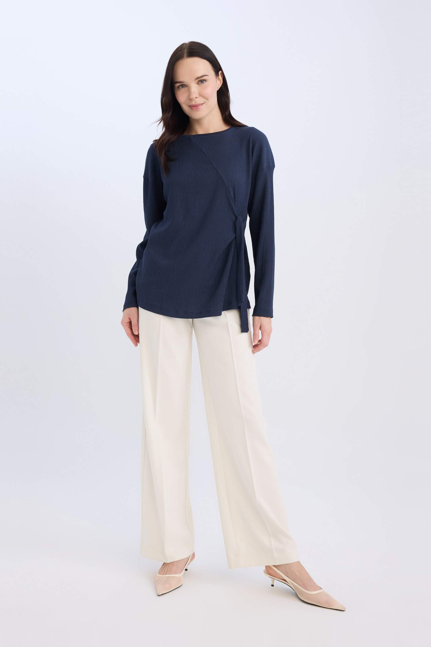 Bisiklet Yaka Bağlama Detaylı Casual Bürümcük Uzun Kollu Lacivert Tişört