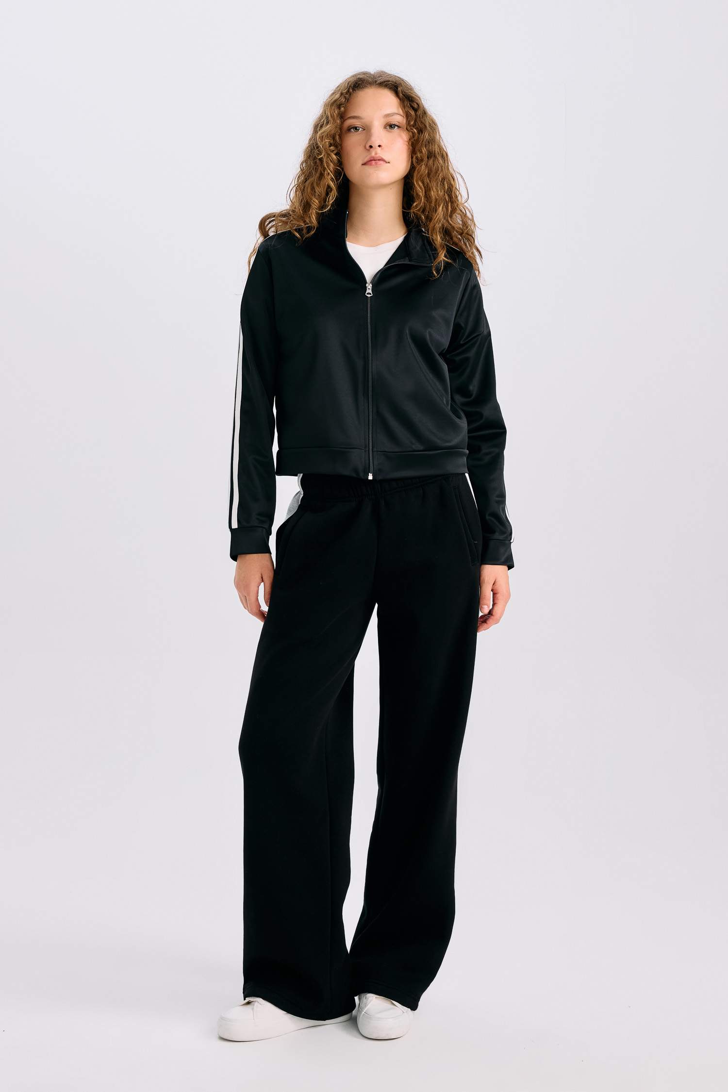 Oversize Geniş Kalıp Cepli Fermuarlı Spor Hırka