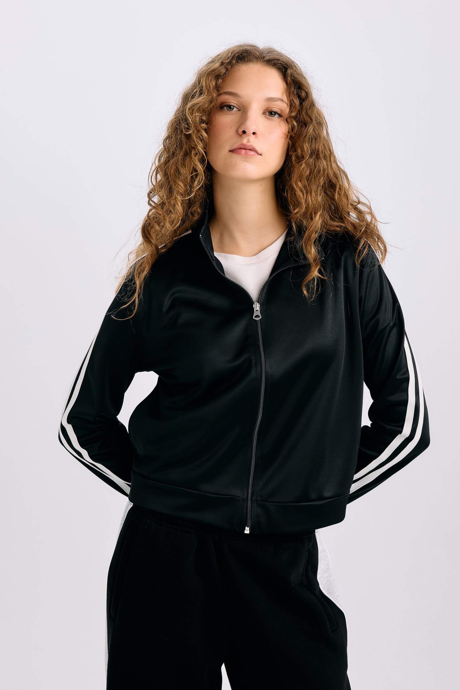 Oversize Geniş Kalıp Cepli Fermuarlı Spor Hırka