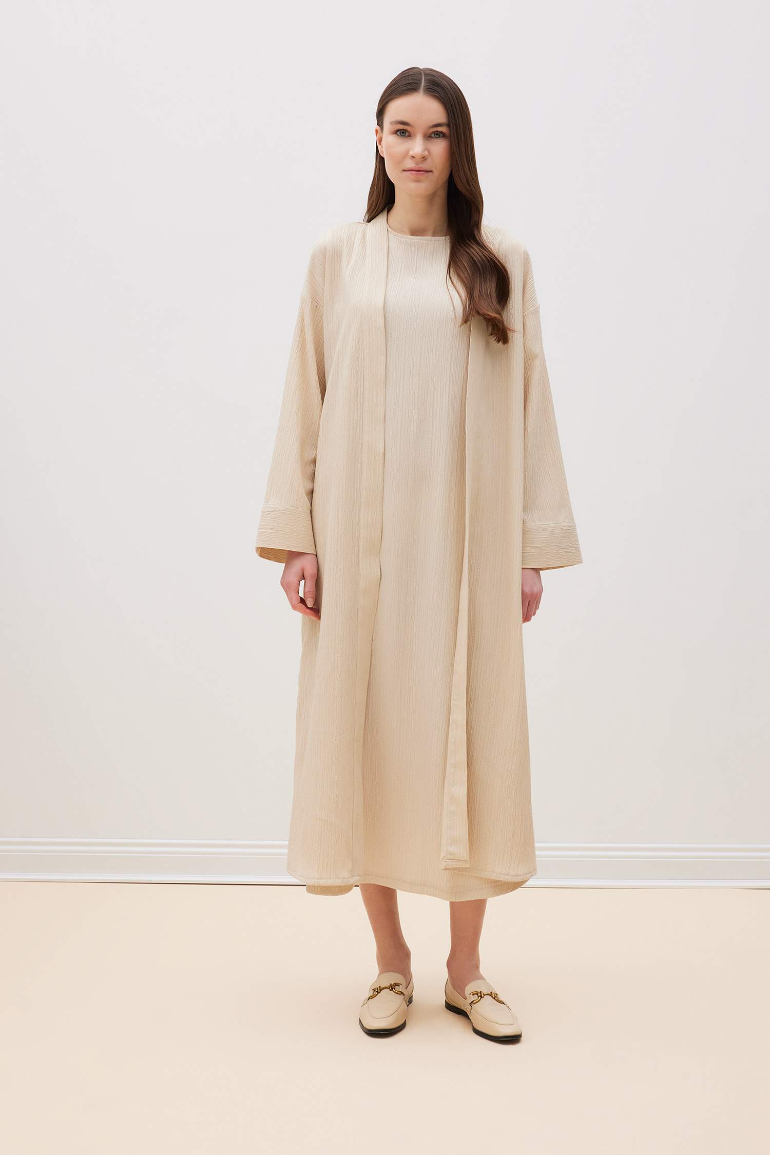 كيمونو قماش كرنكيل قصة مريحة بياخة مستديرة