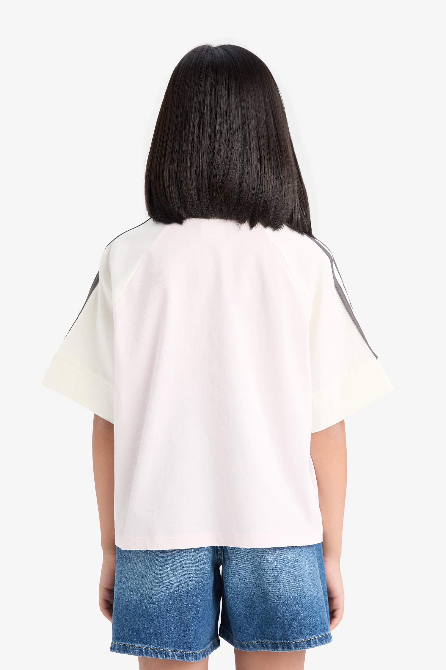 Kız Çocuk Relax Fit Bisiklet Yaka Baskılı Kısa Kollu Tişört