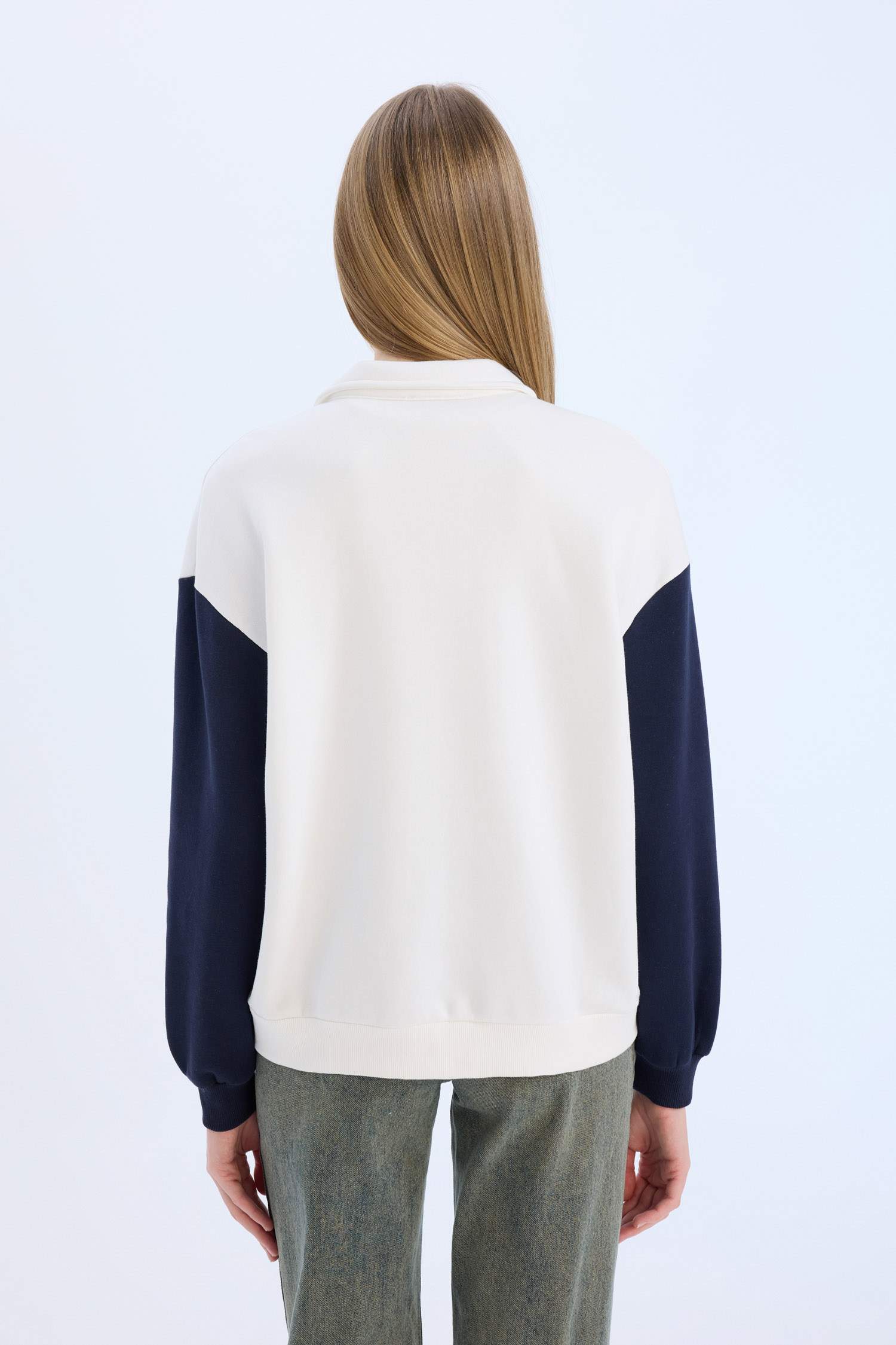 үлкен пішім қала дөңгелек жаға Свитер