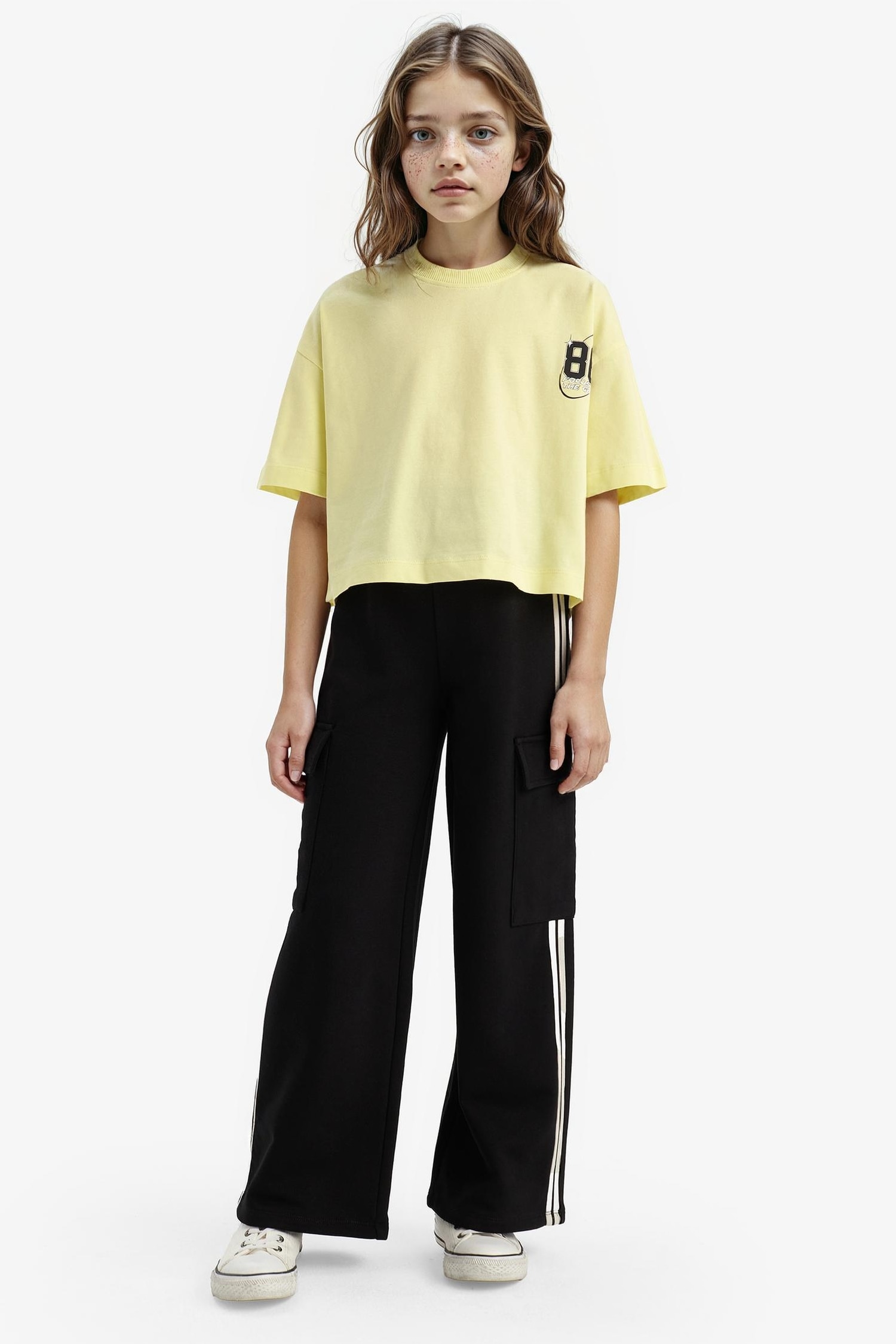 تيشيرت بناتي نص ردن اوفر سايز بطبعة من الخلف