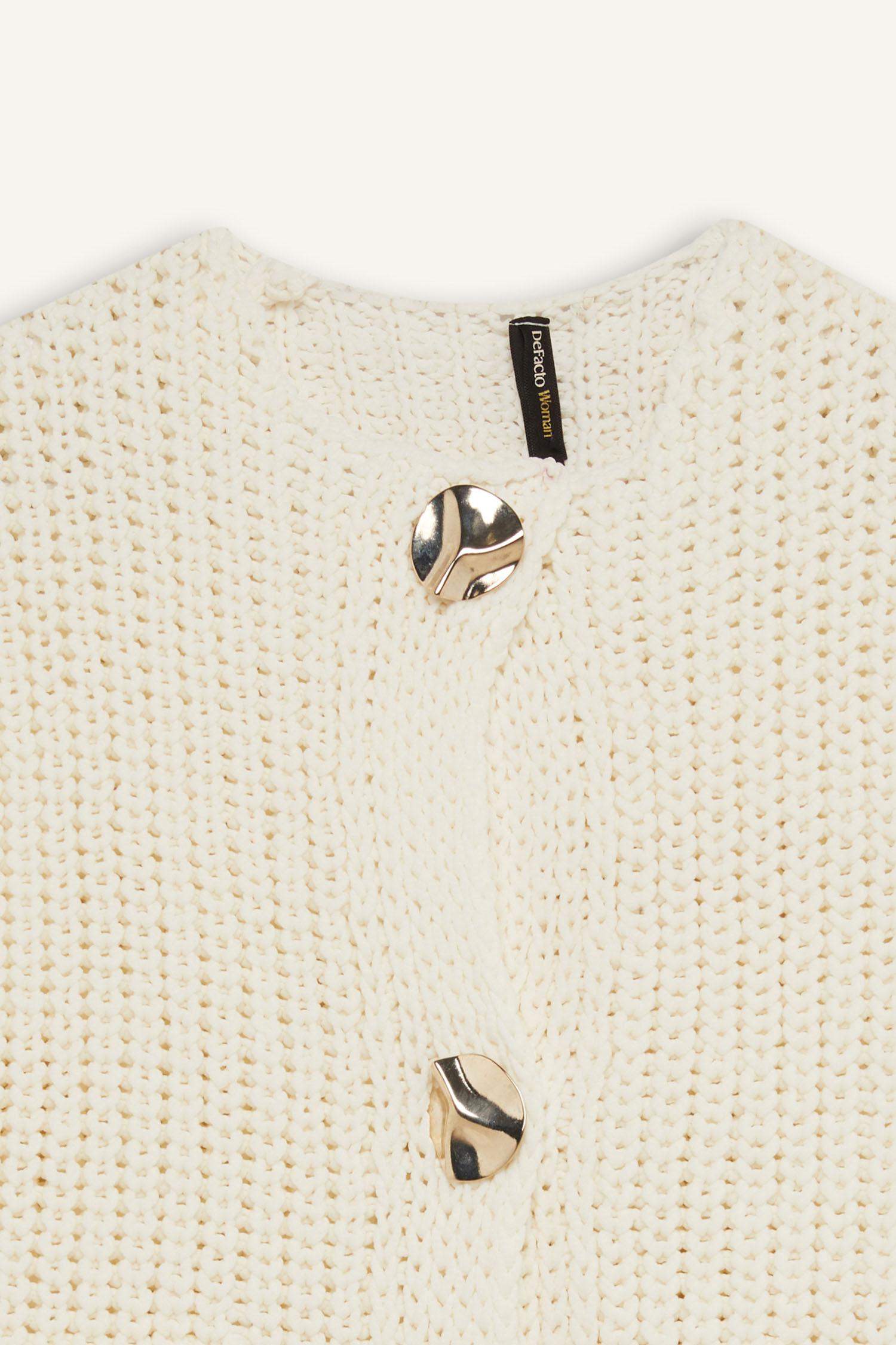 Relax Fit Düğmeli Cepli Triko Yelek