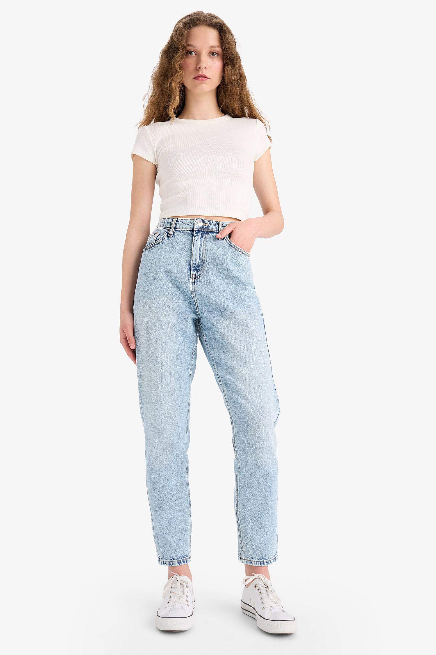 Lina Mom Fit Yırtık Detaylı Yüksek Bel Düz Paça Uzun Jean Pantolon