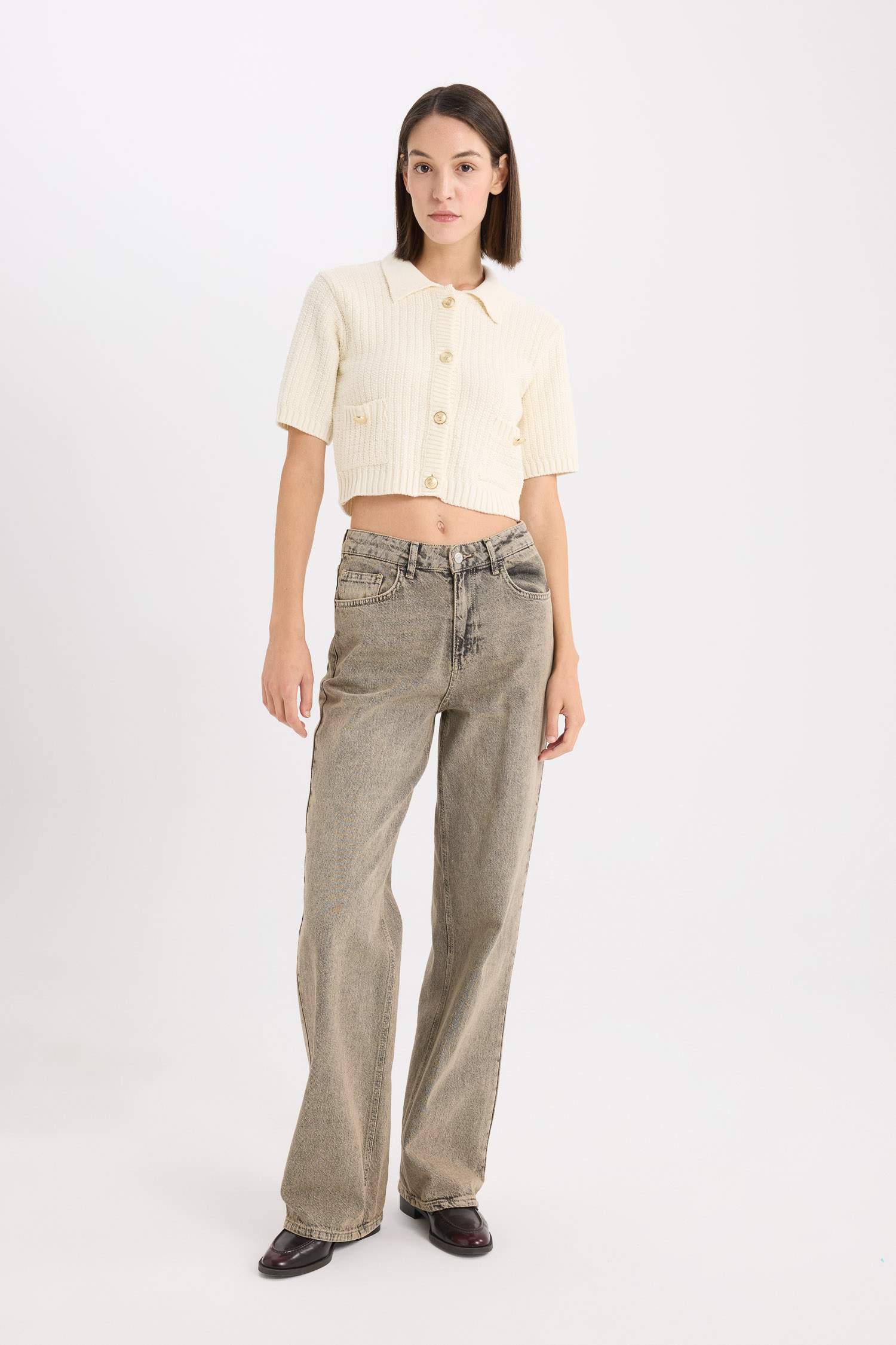 Cropped Fit Gömlek Yaka Düğmeli Triko Kısa Kollu Hırka