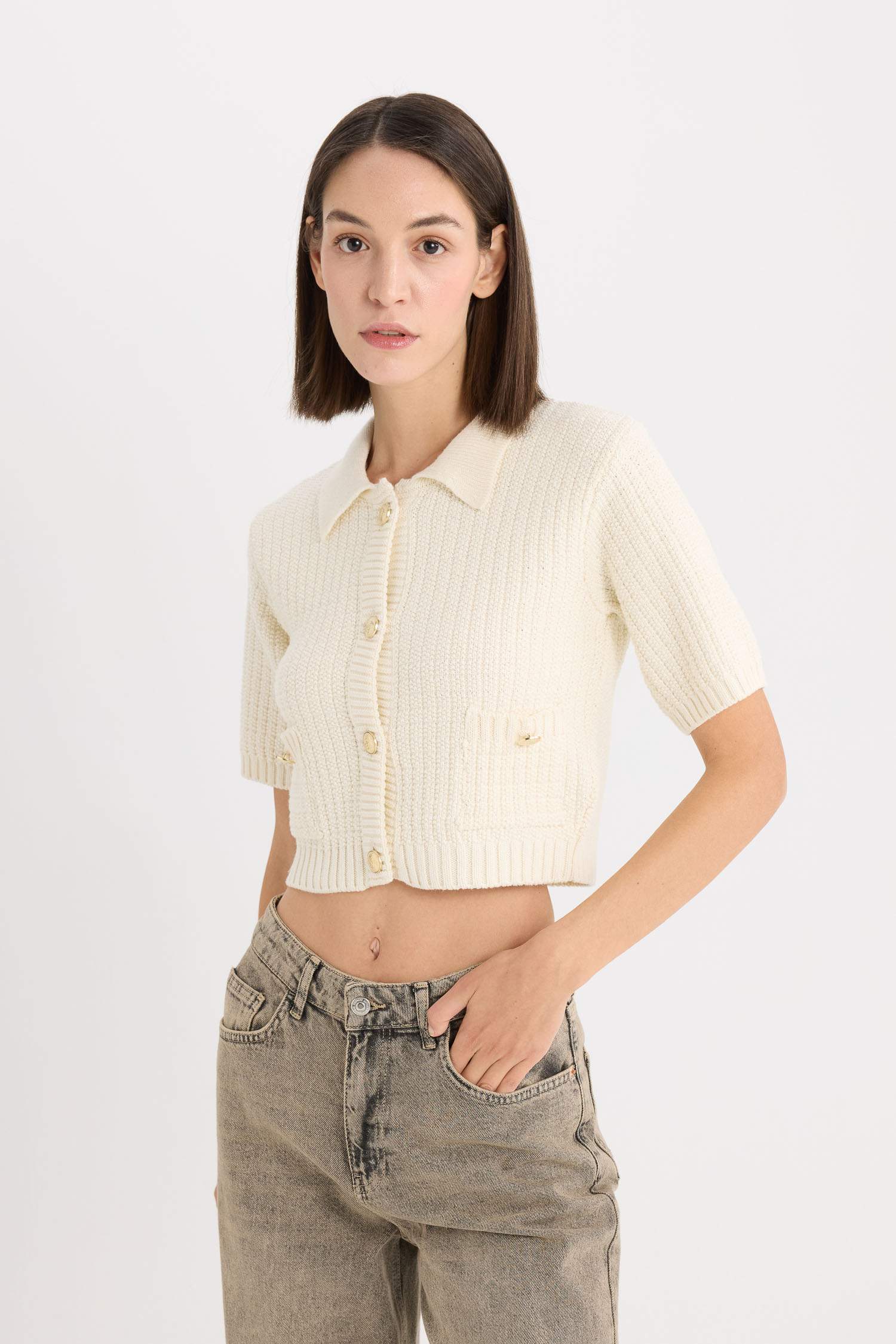 Cropped Fit Gömlek Yaka Düğmeli Triko Kısa Kollu Hırka