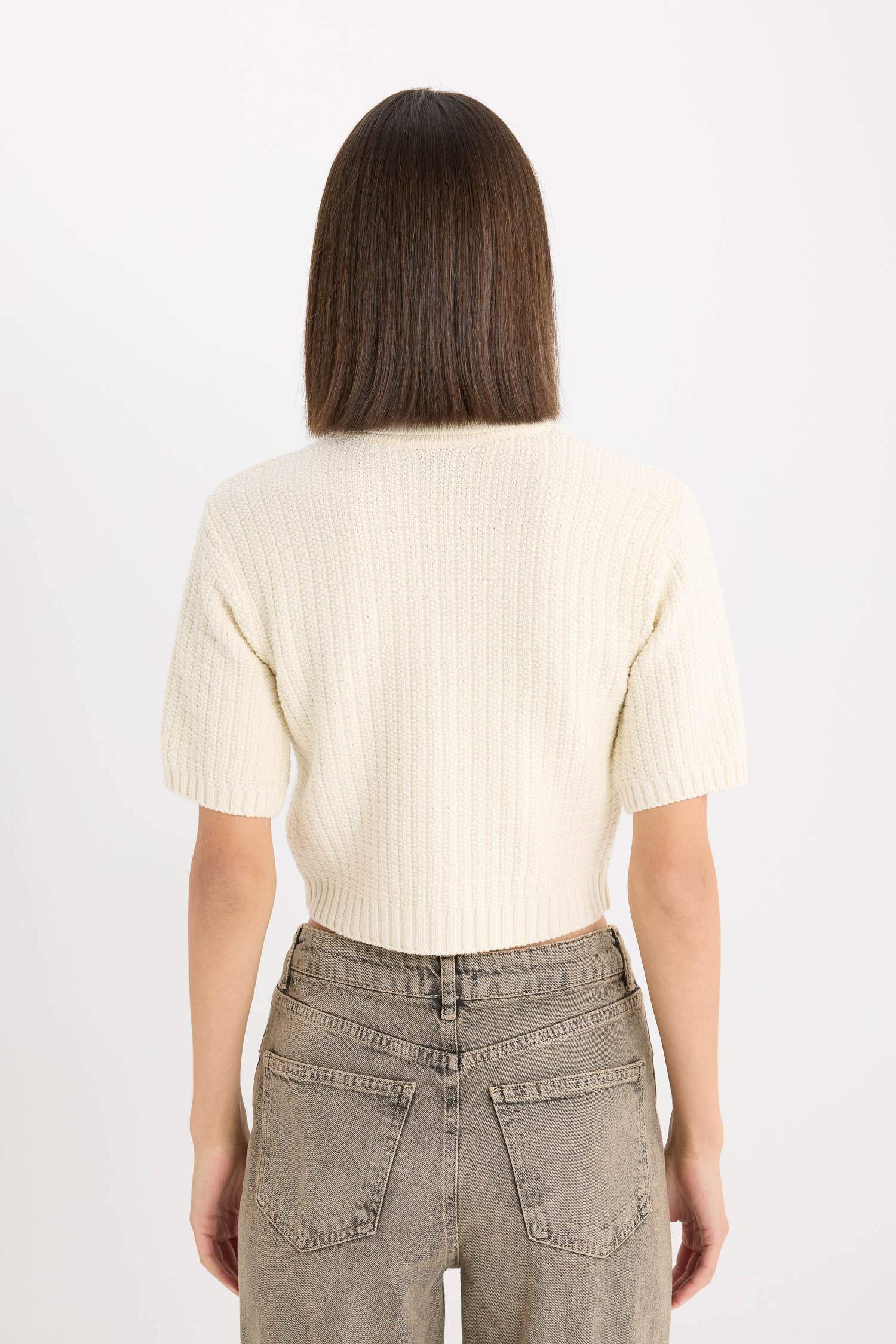 Cropped Fit Gömlek Yaka Düğmeli Triko Kısa Kollu Hırka