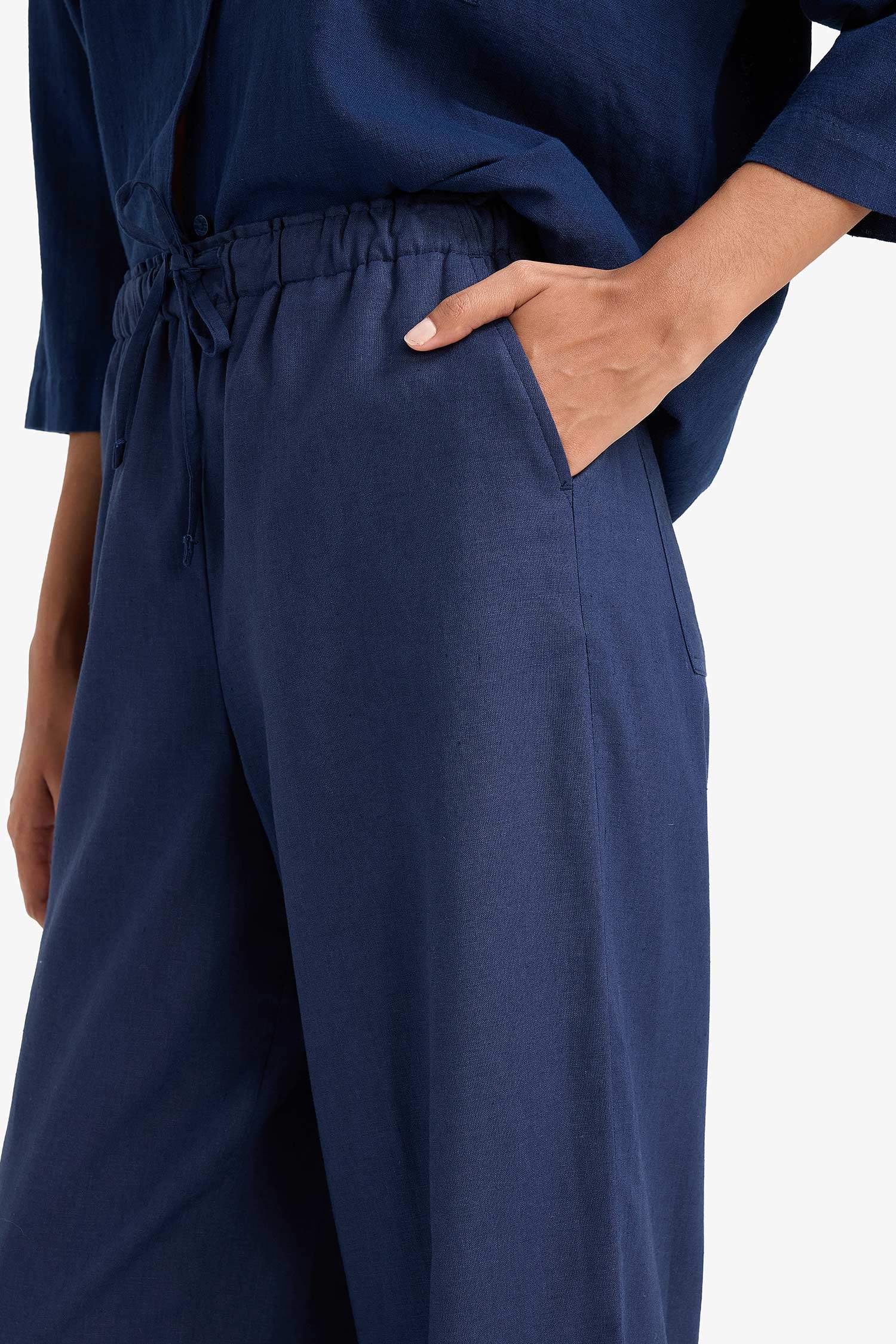 Wide Leg Double Pocket Linen Blended Trousers