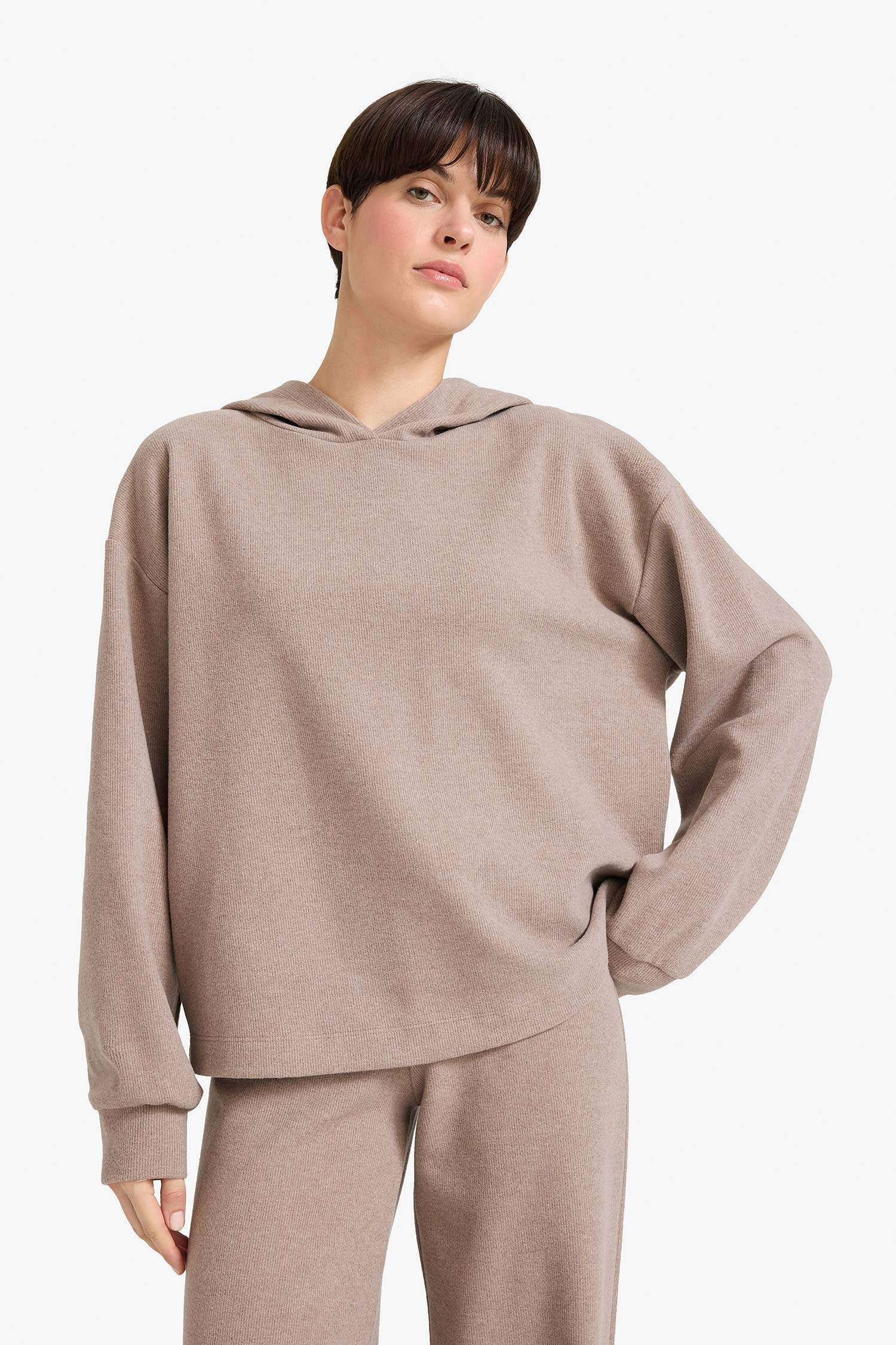Relax Fit Long Sleeve Sweatshirt