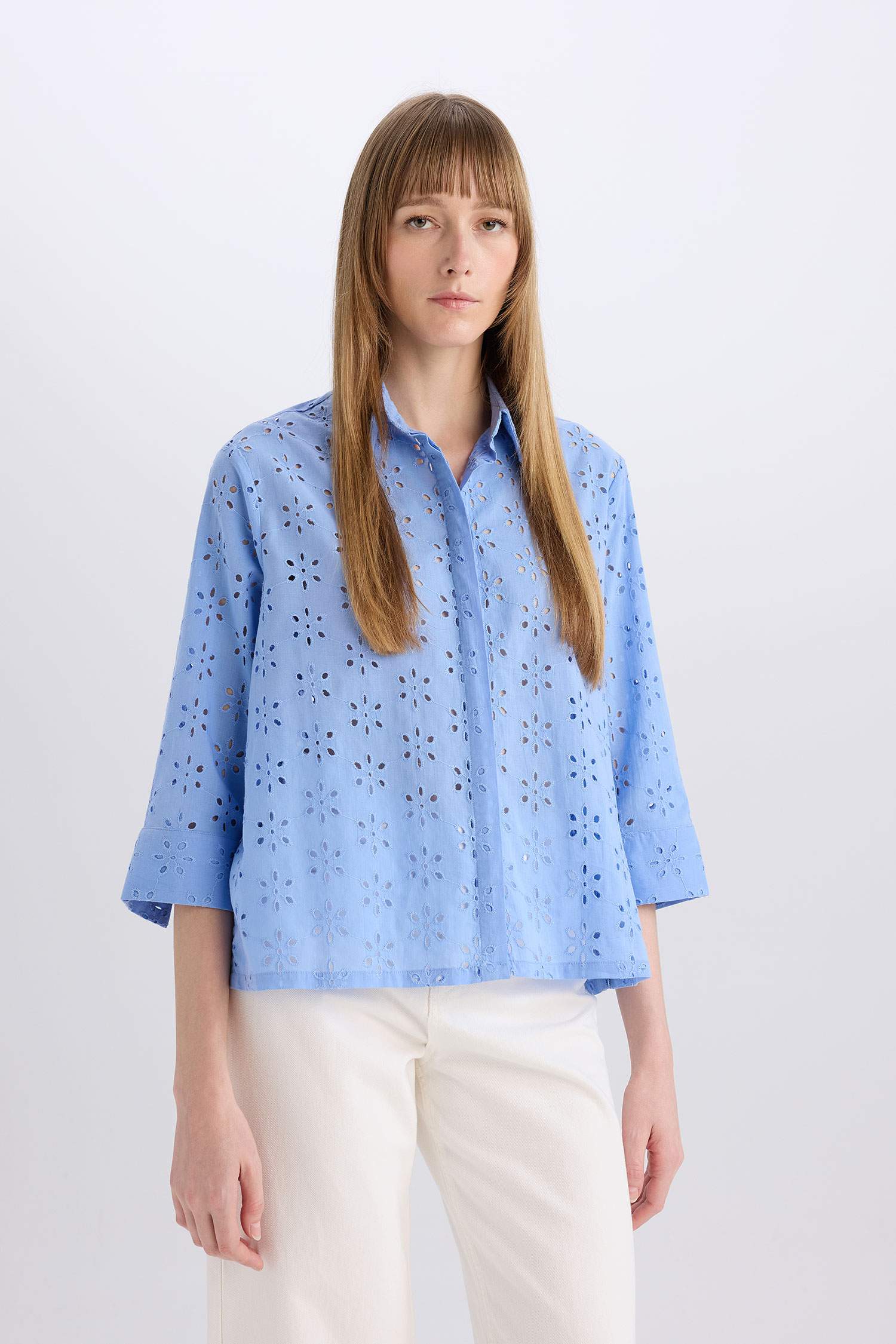 Chemise à manches longues avec broderie Coupe régulière