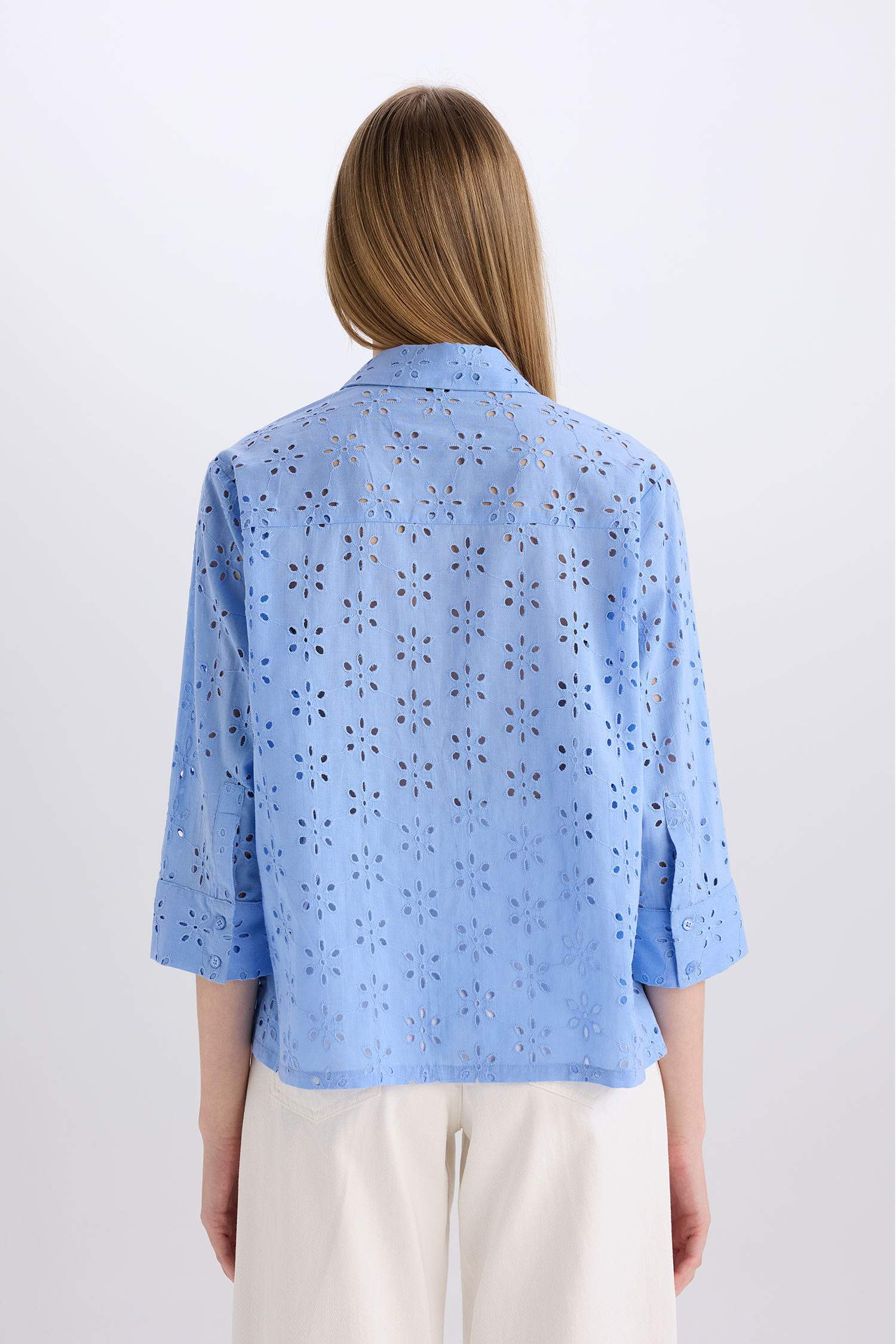 قميص كم طويل تطريز قصة عادية بياقة قميص