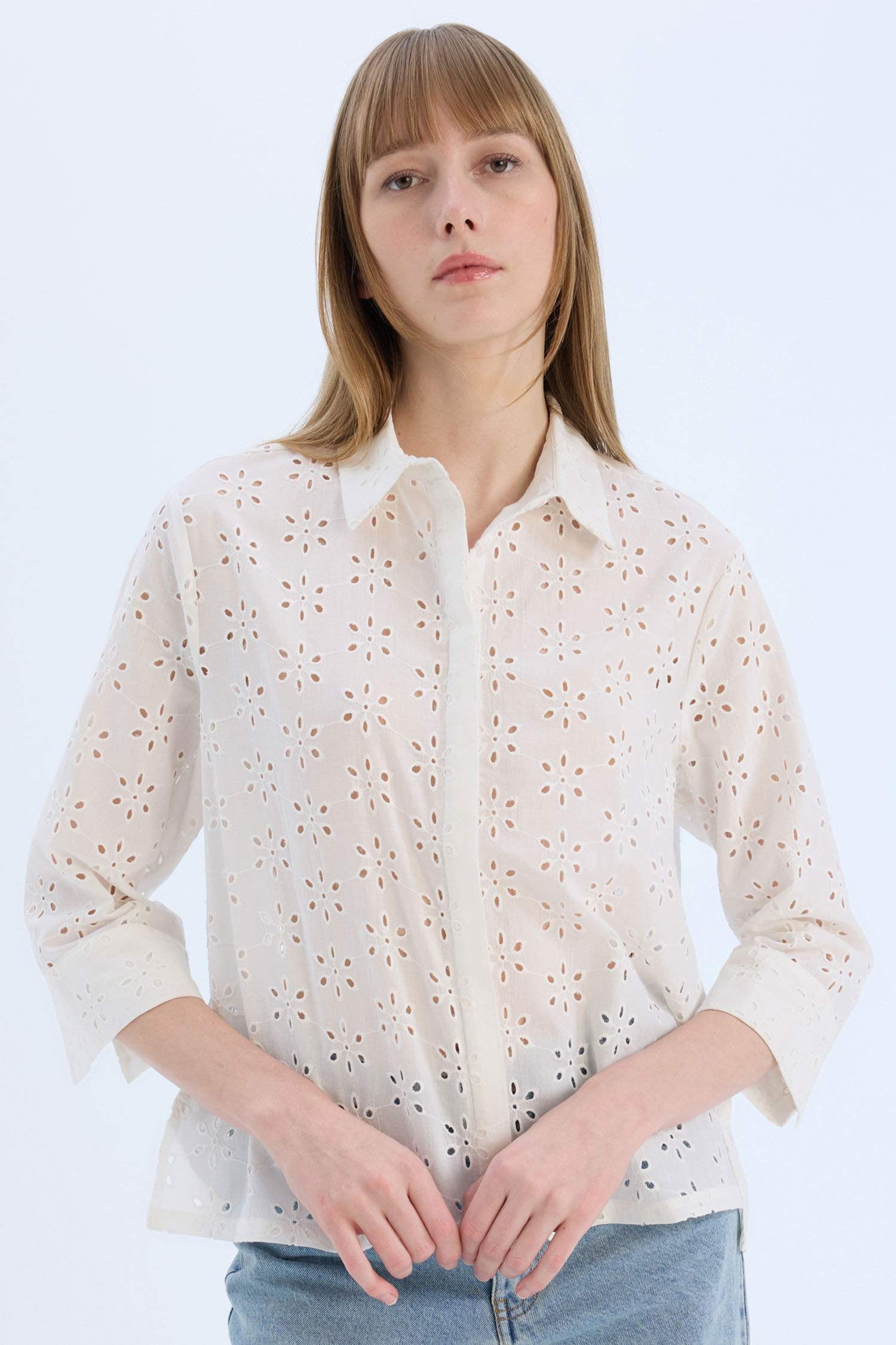 Рубашка с длинными рукавами с вышивкой