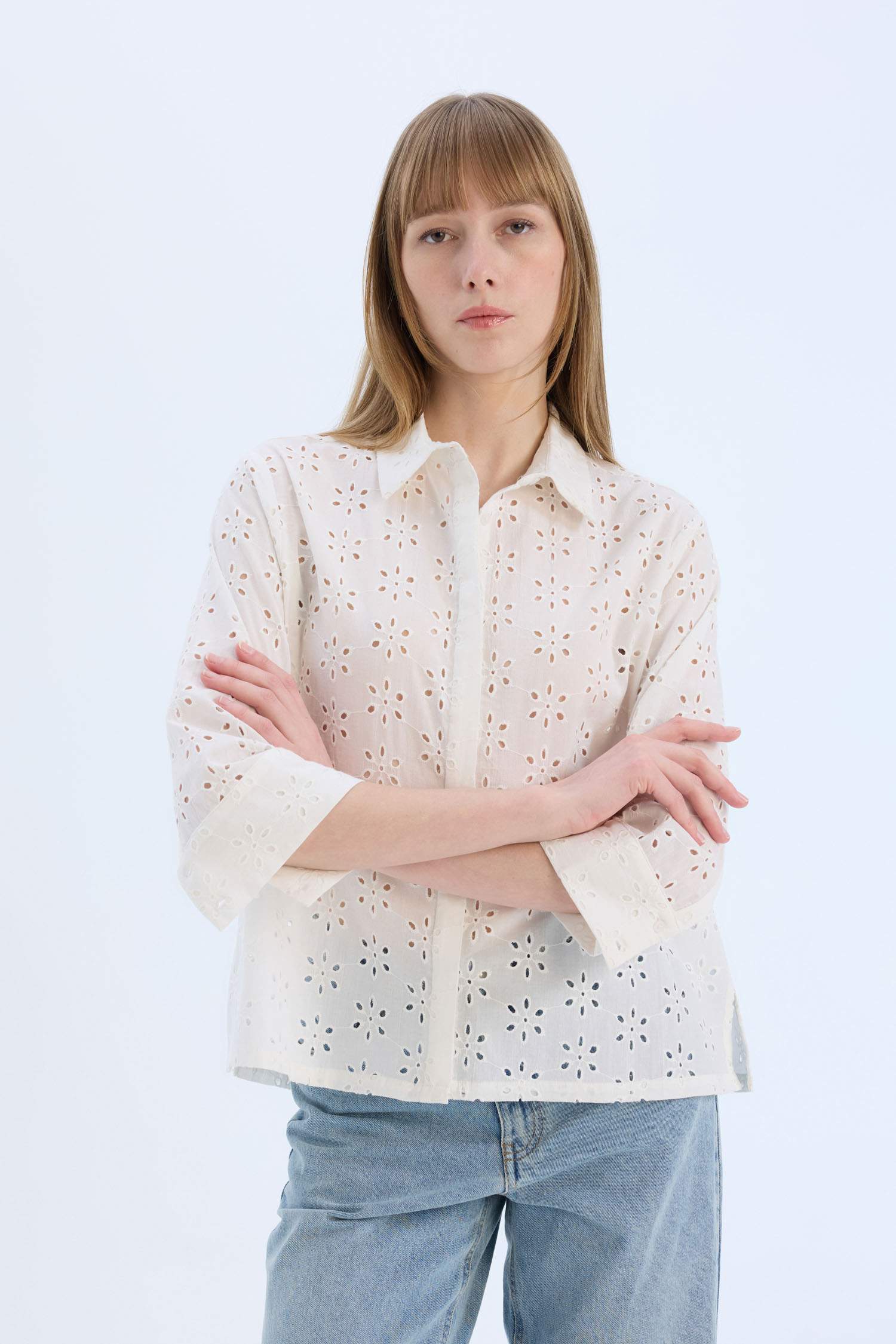 Рубашка с длинными рукавами с вышивкой