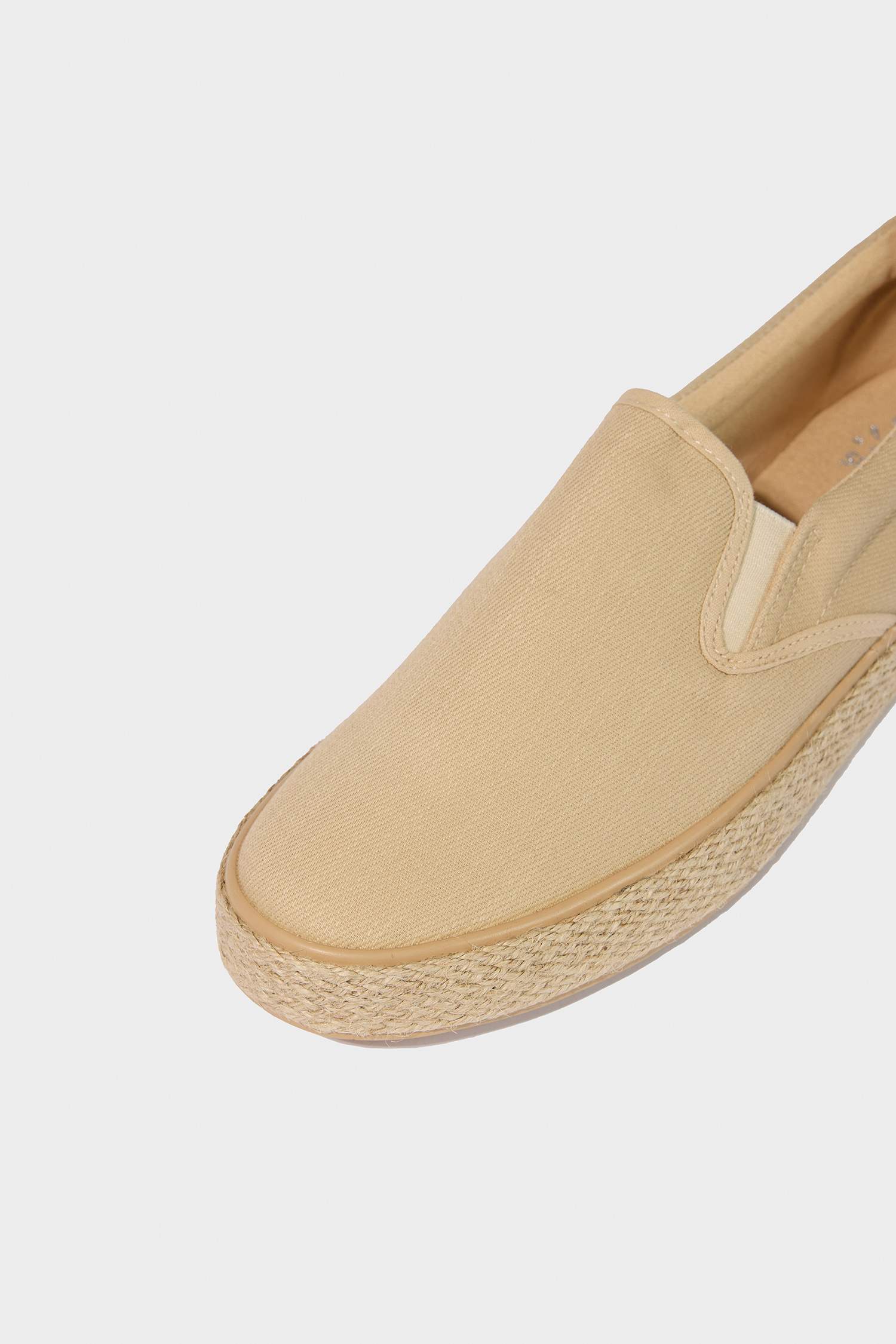 Мужские сандалии с плоской подошвой