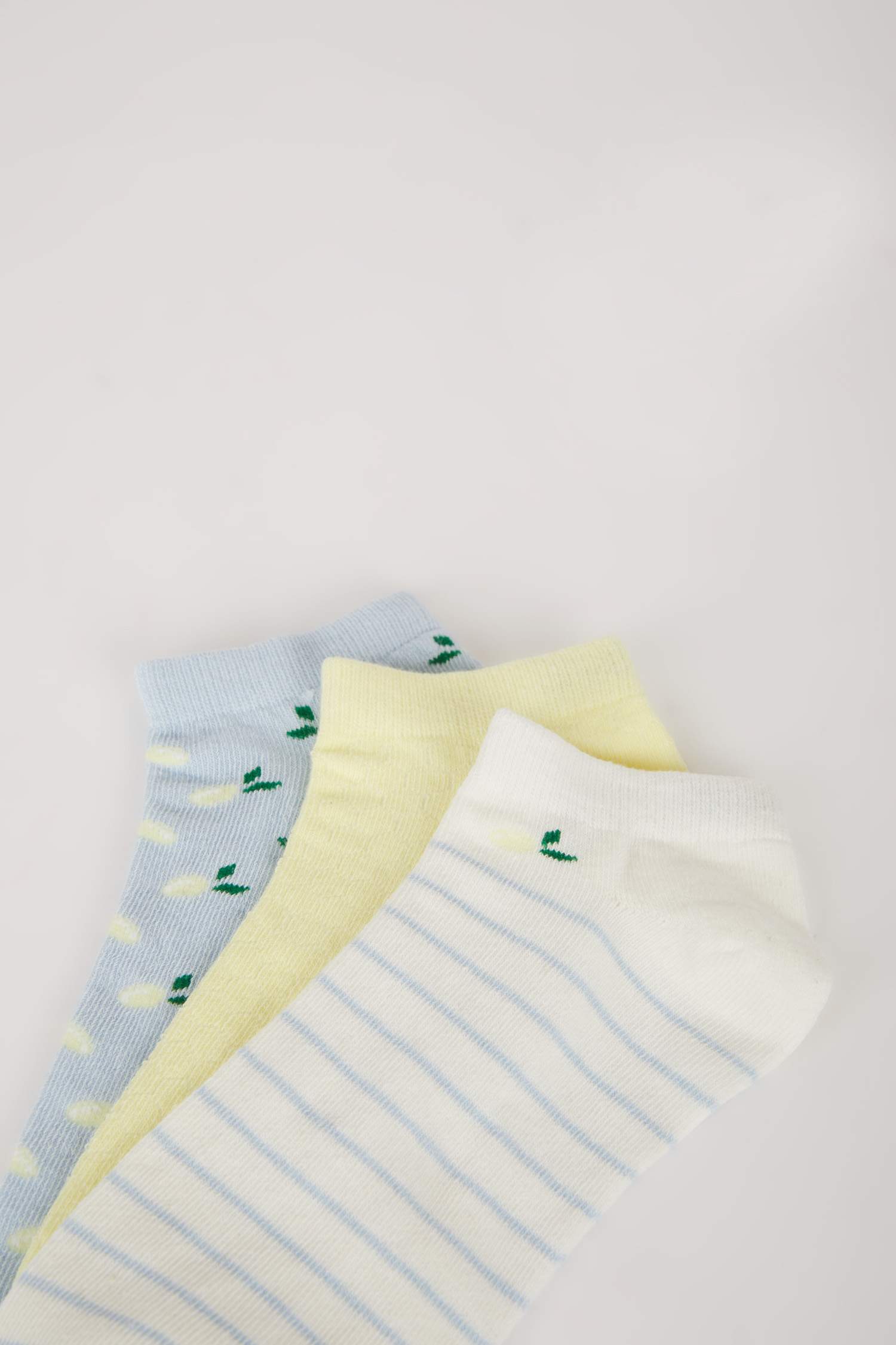 جوارب نسائي قصيرة قطن - 3 قطع