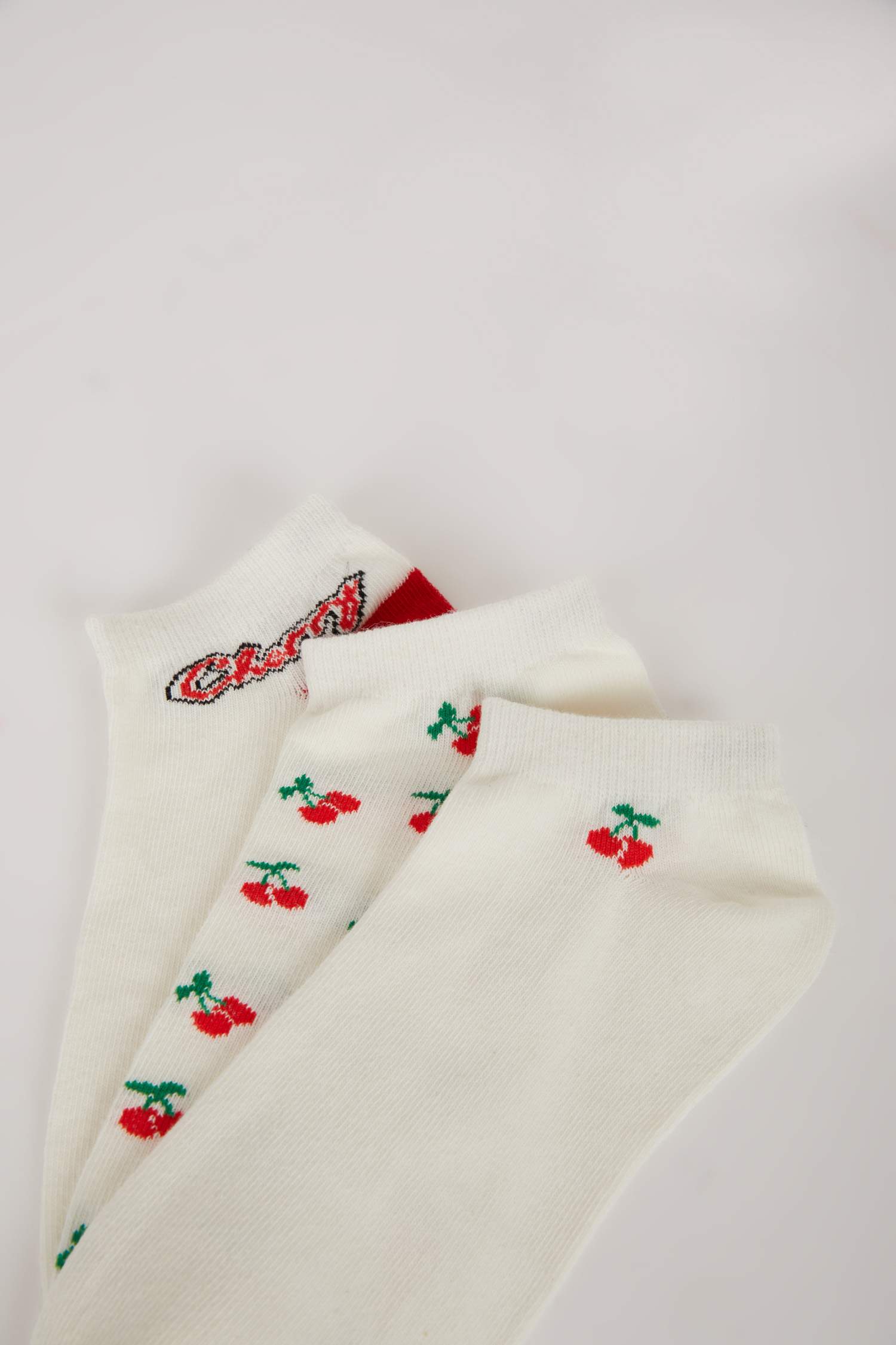 جوارب نسائي قصيرة قطن - 3 قطع