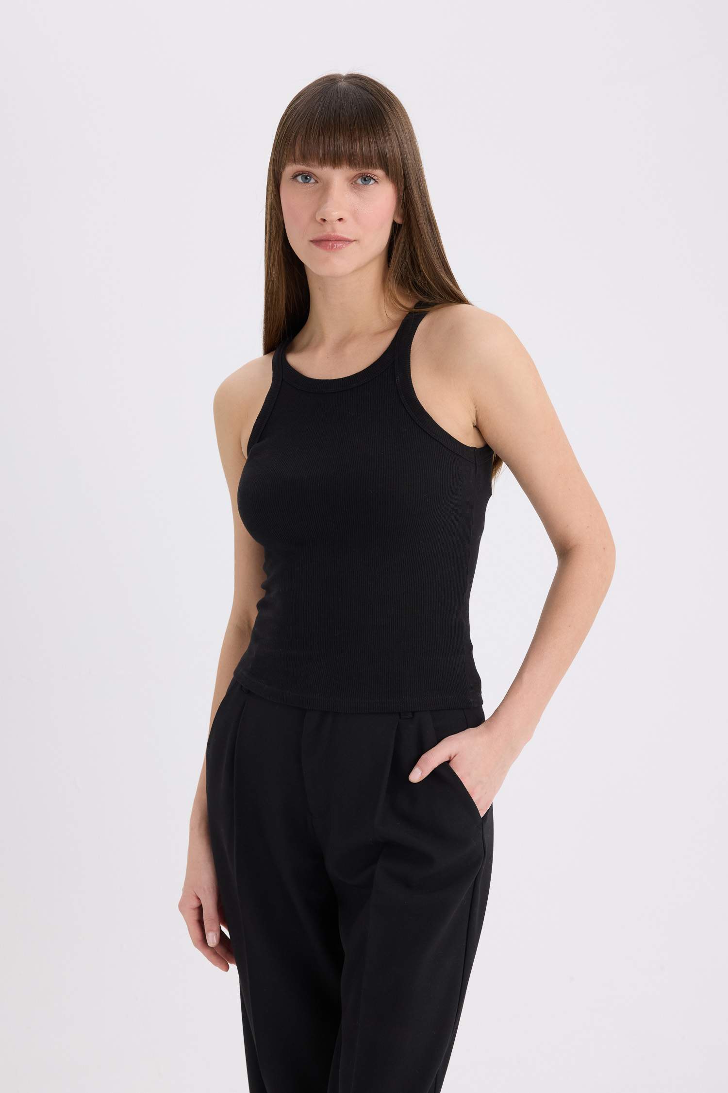 Slim Fit Dar Kesim Halter Yaka Basic Düz Fitilli Kaşkorse Atlet