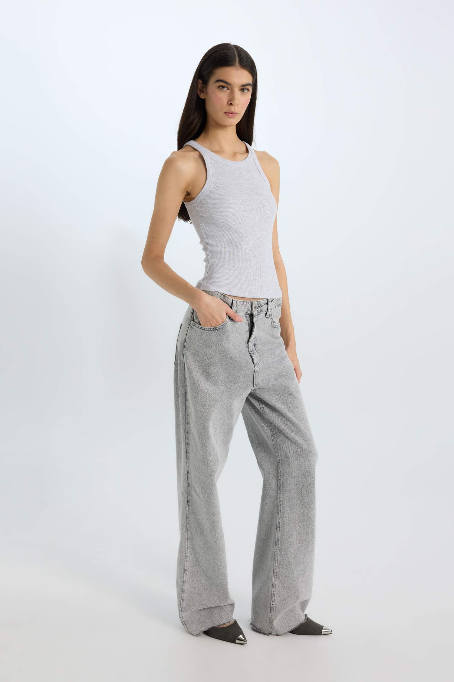 Slim Fit Dar Kesim Halter Yaka Basic Düz Fitilli Kaşkorse Atlet