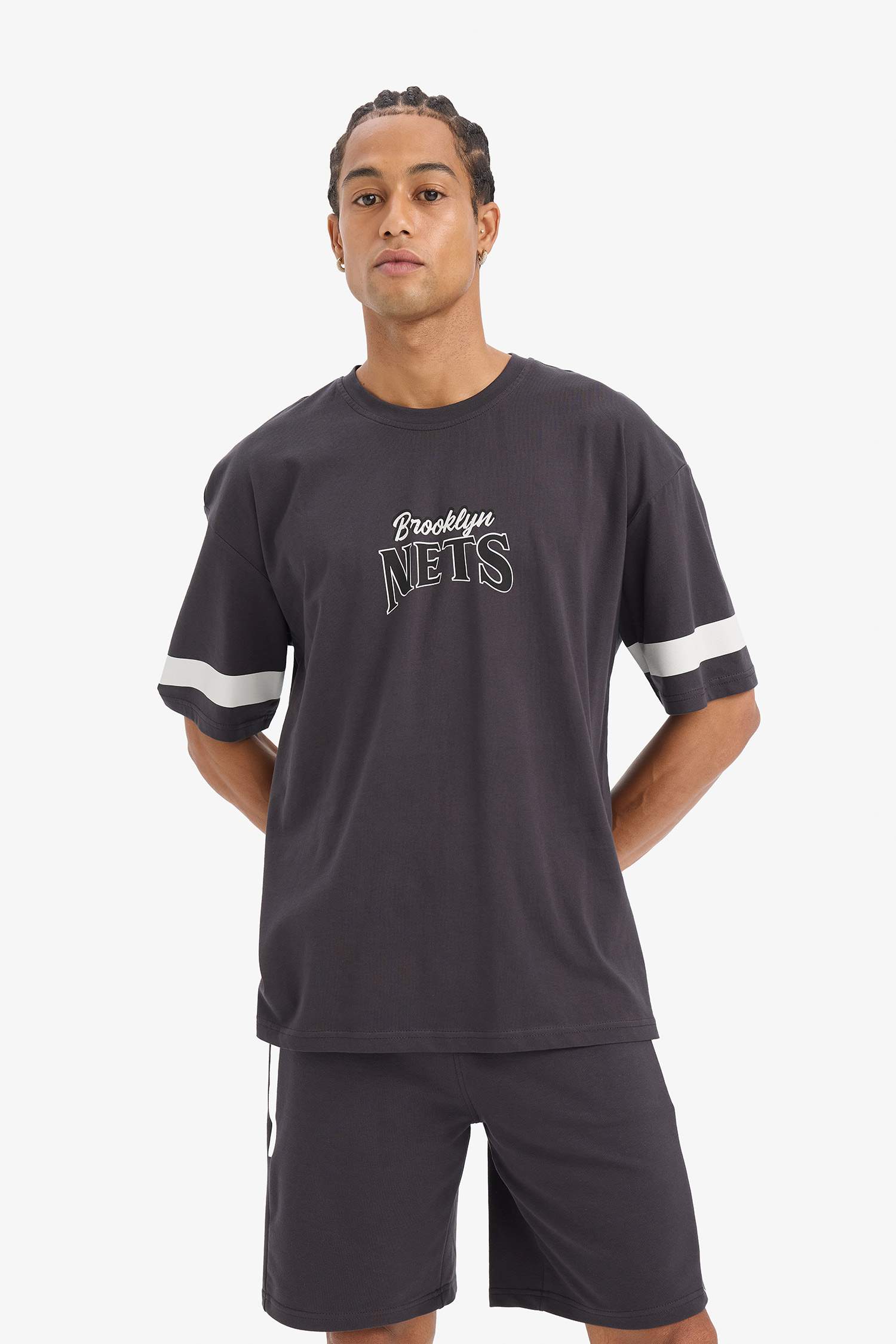 NBA Brooklyn Nets Oversize Geniş Kalıp Bisiklet Yaka Sırt Baskılı Kısa Kollu Tişört