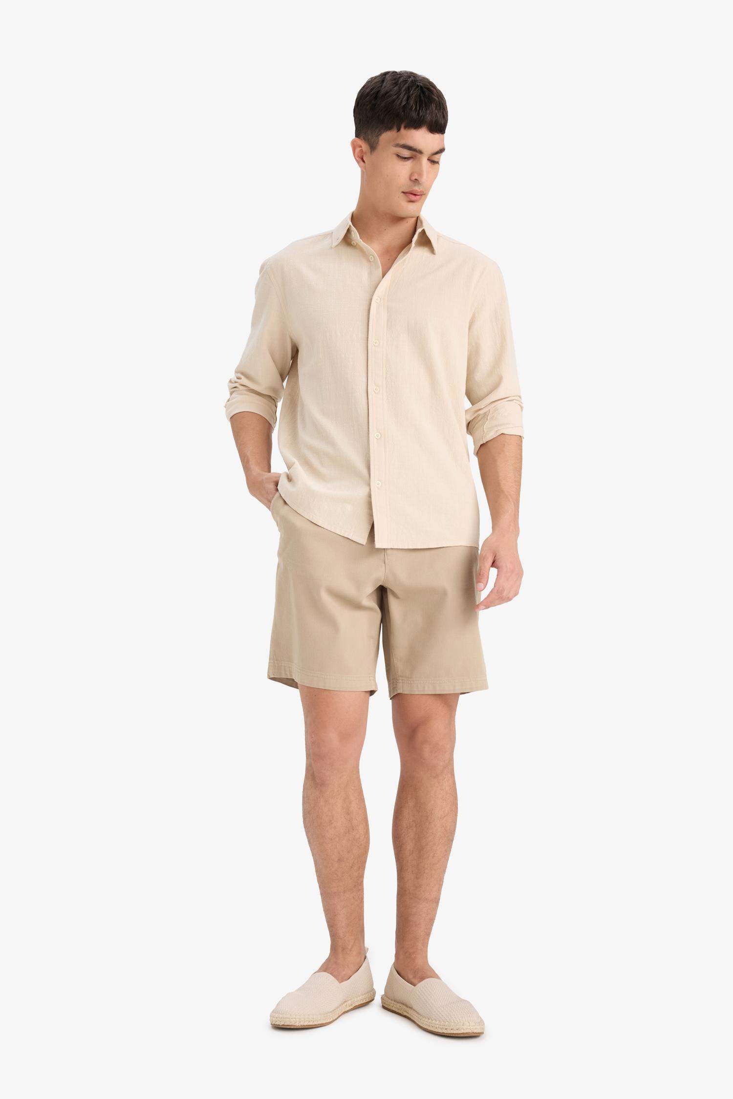 شورت برمودا قصة عادية منسوج