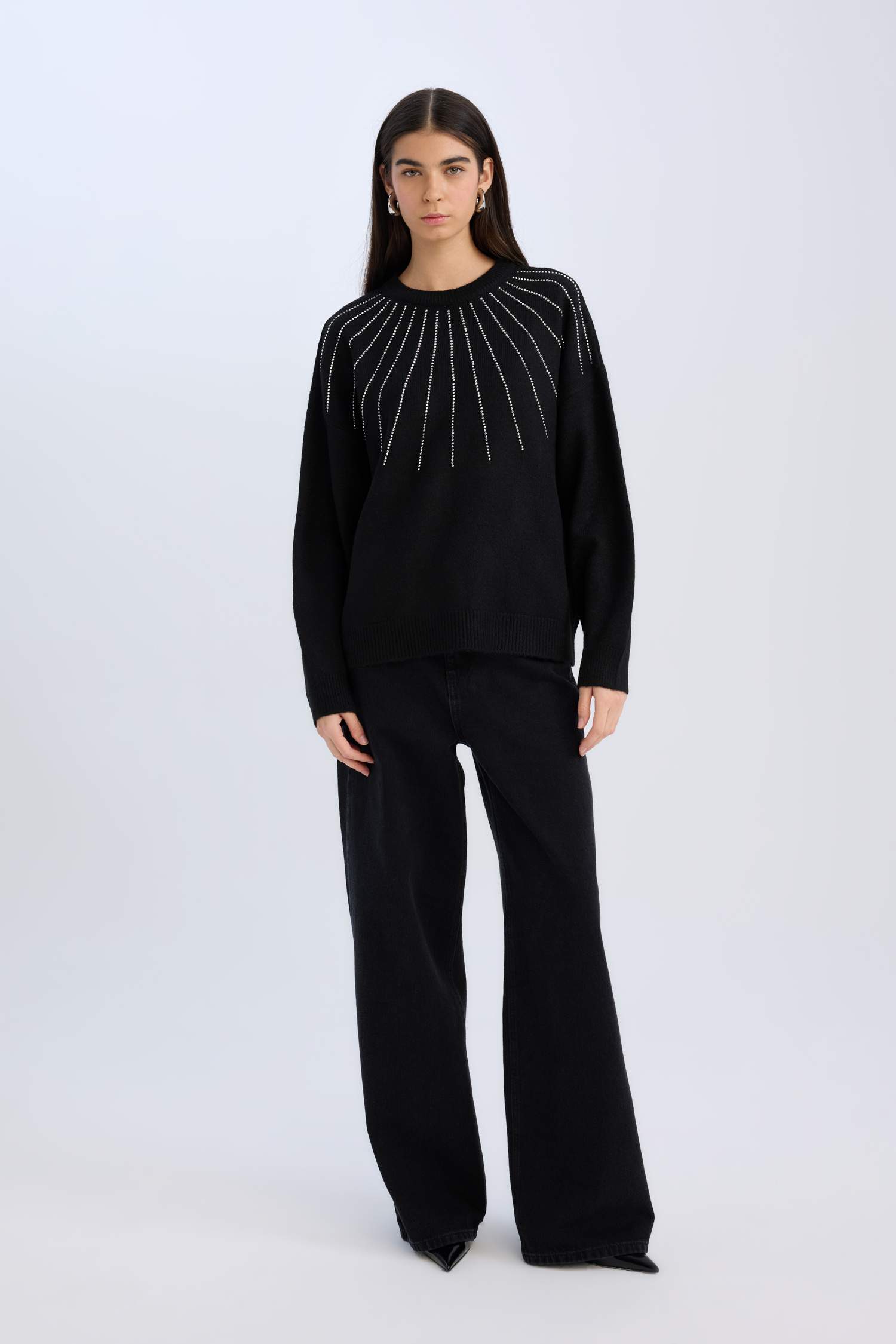 Oversize Geniş Kalıp Bisiklet Yaka Yumuşak Dokulu Taşlı Triko Kazak