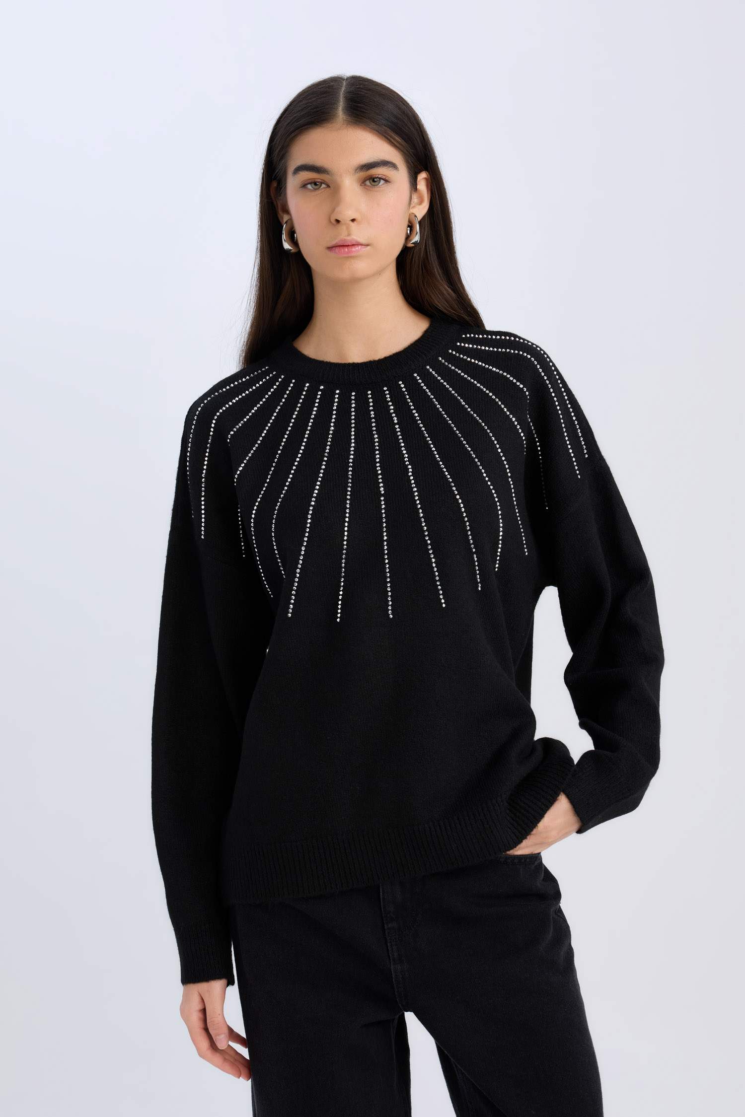 Oversize Geniş Kalıp Bisiklet Yaka Yumuşak Dokulu Taşlı Triko Kazak