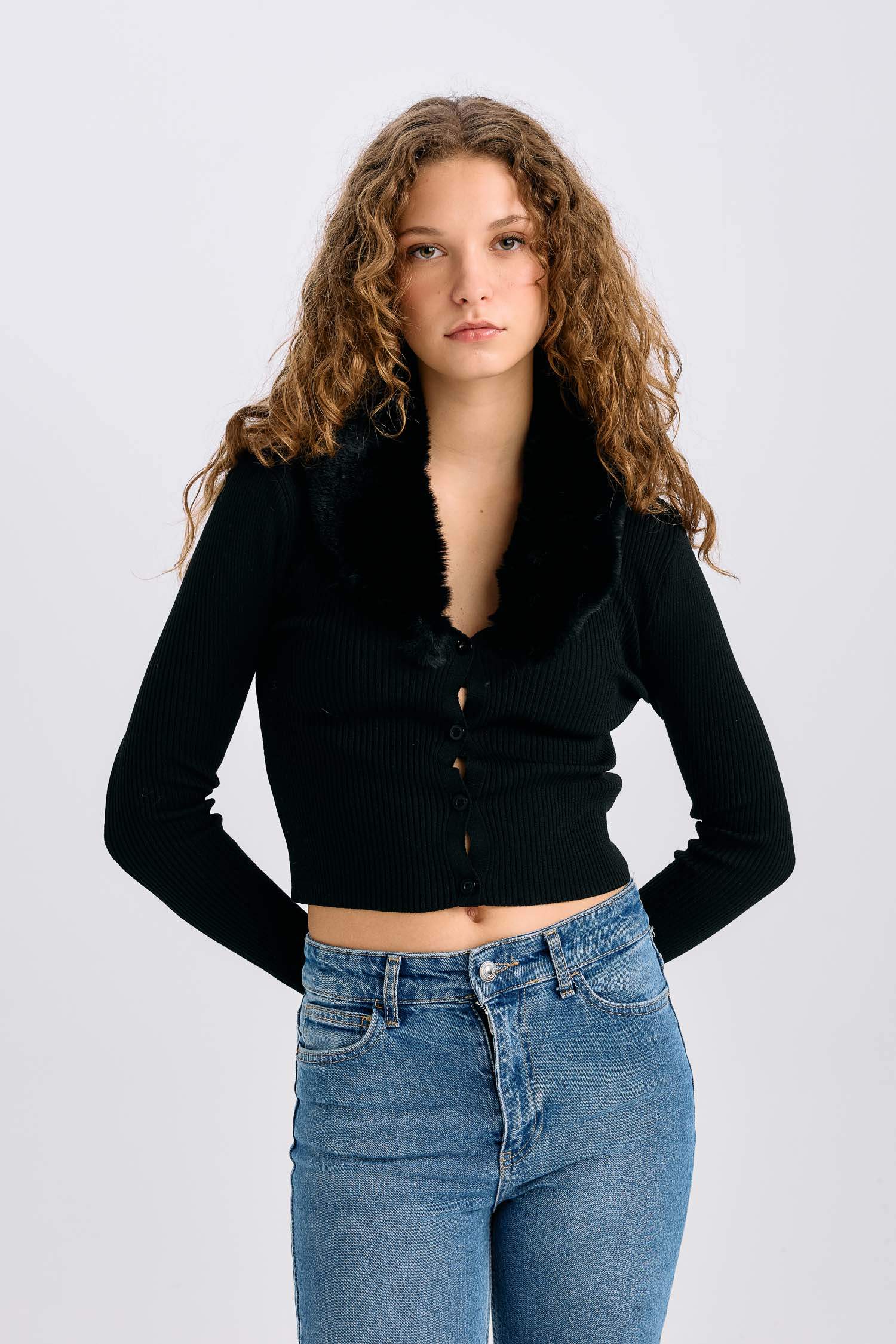 Slim Fit V-Neck Knitwear Cardigan