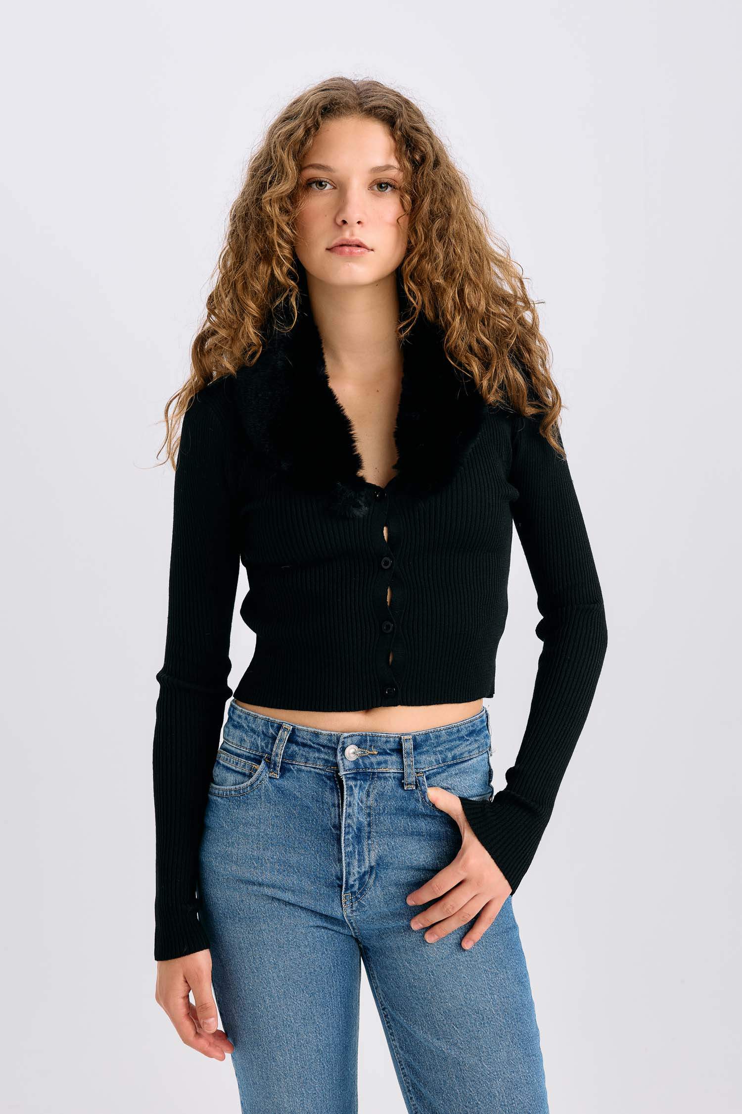 Slim Fit V-Neck Knitwear Cardigan