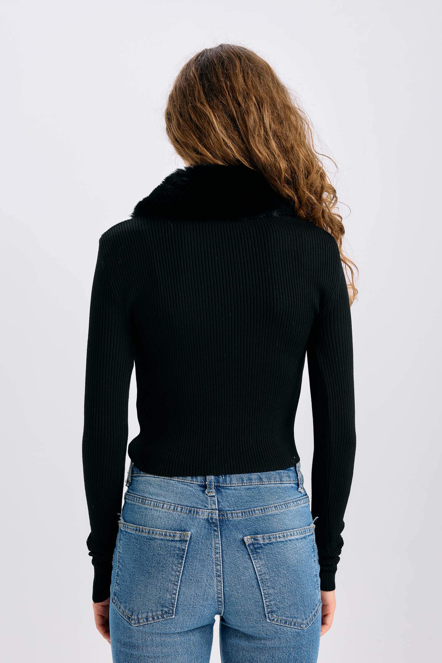 Slim Fit V-Neck Knitwear Cardigan