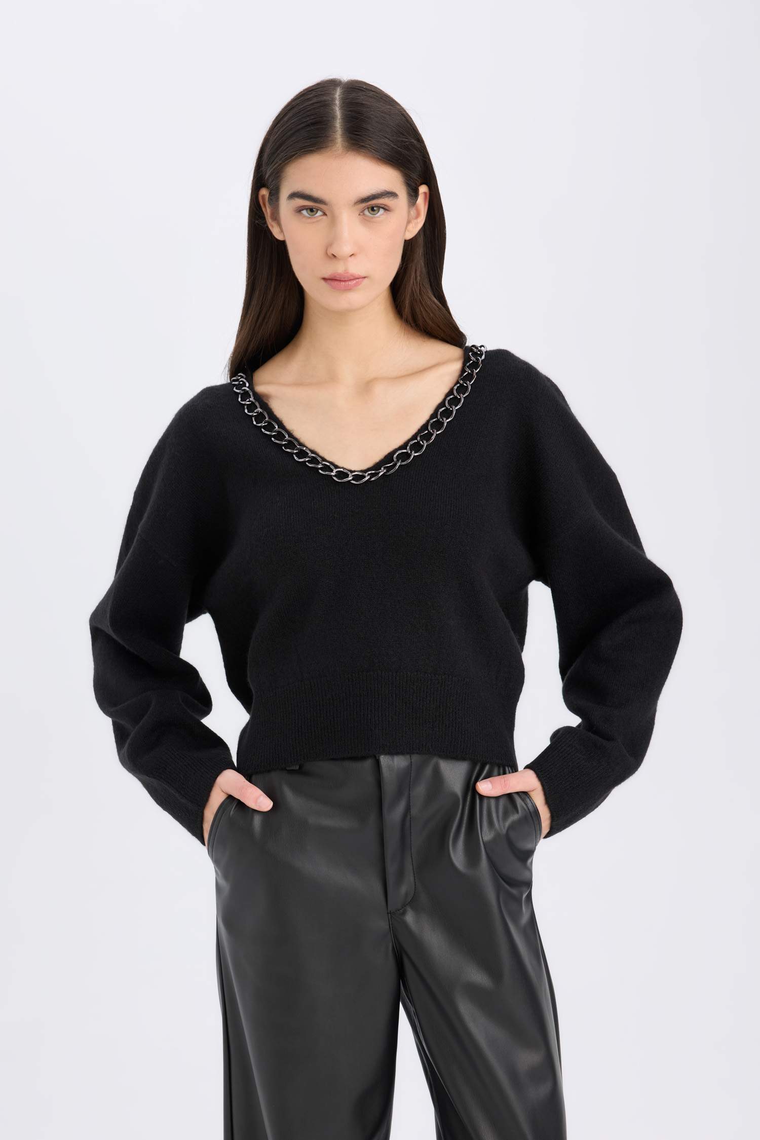 Oversize Fit V Neck Knitwear Pullover