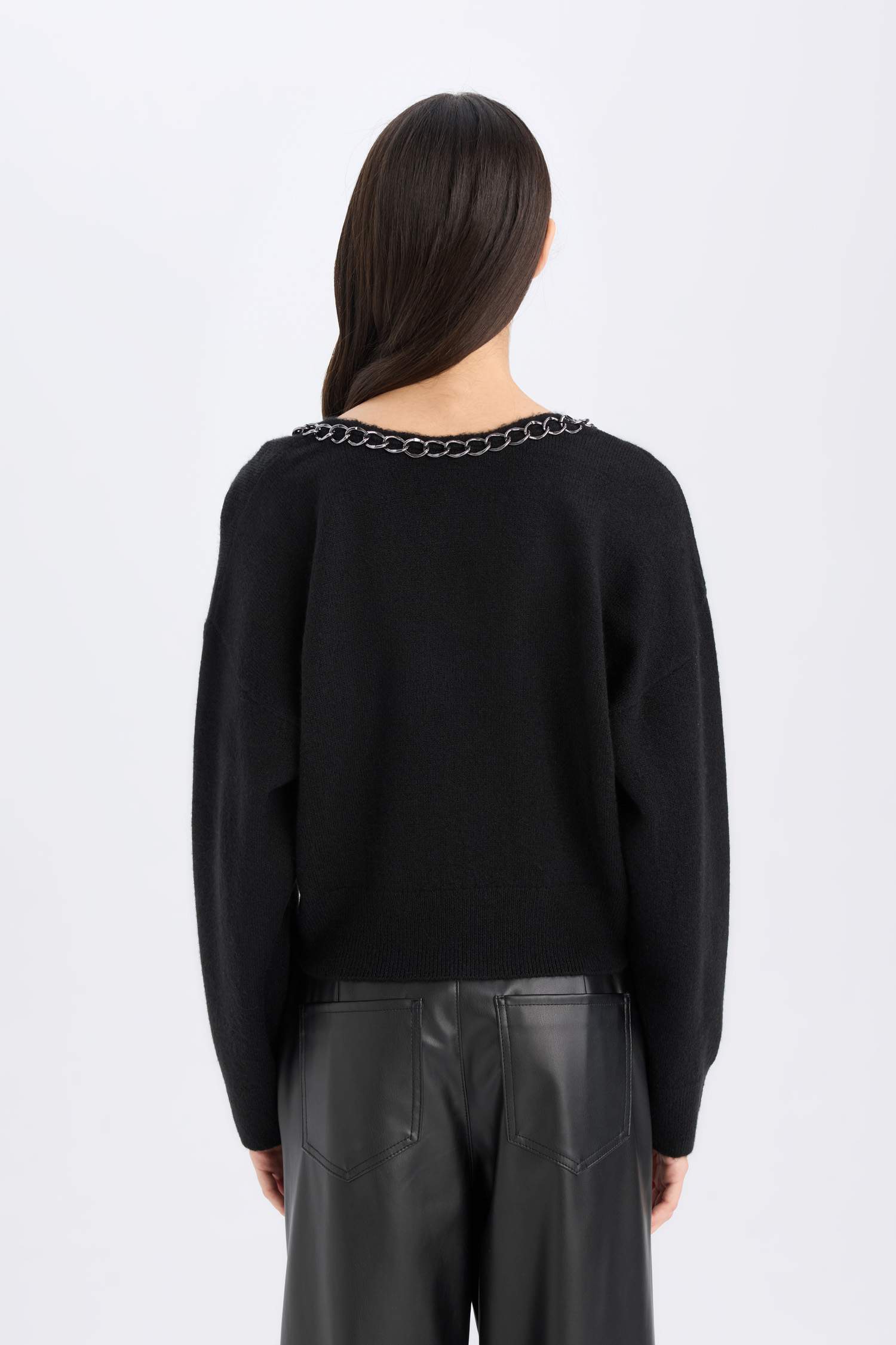 Oversize Fit V Neck Knitwear Pullover