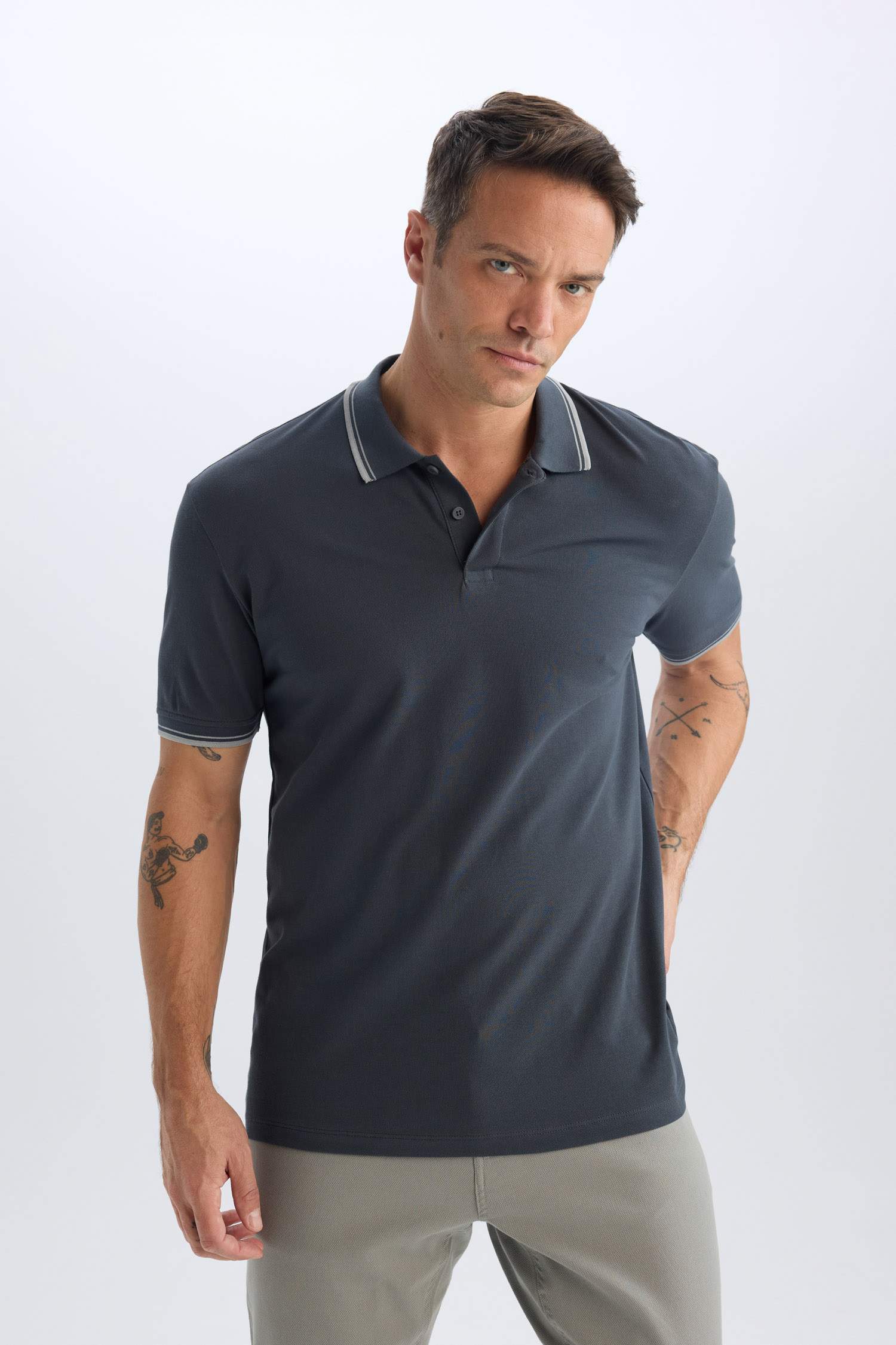 %100 Pamuk Regular Fit Polo Yaka Basic Düz Kısa Kollu Tişört