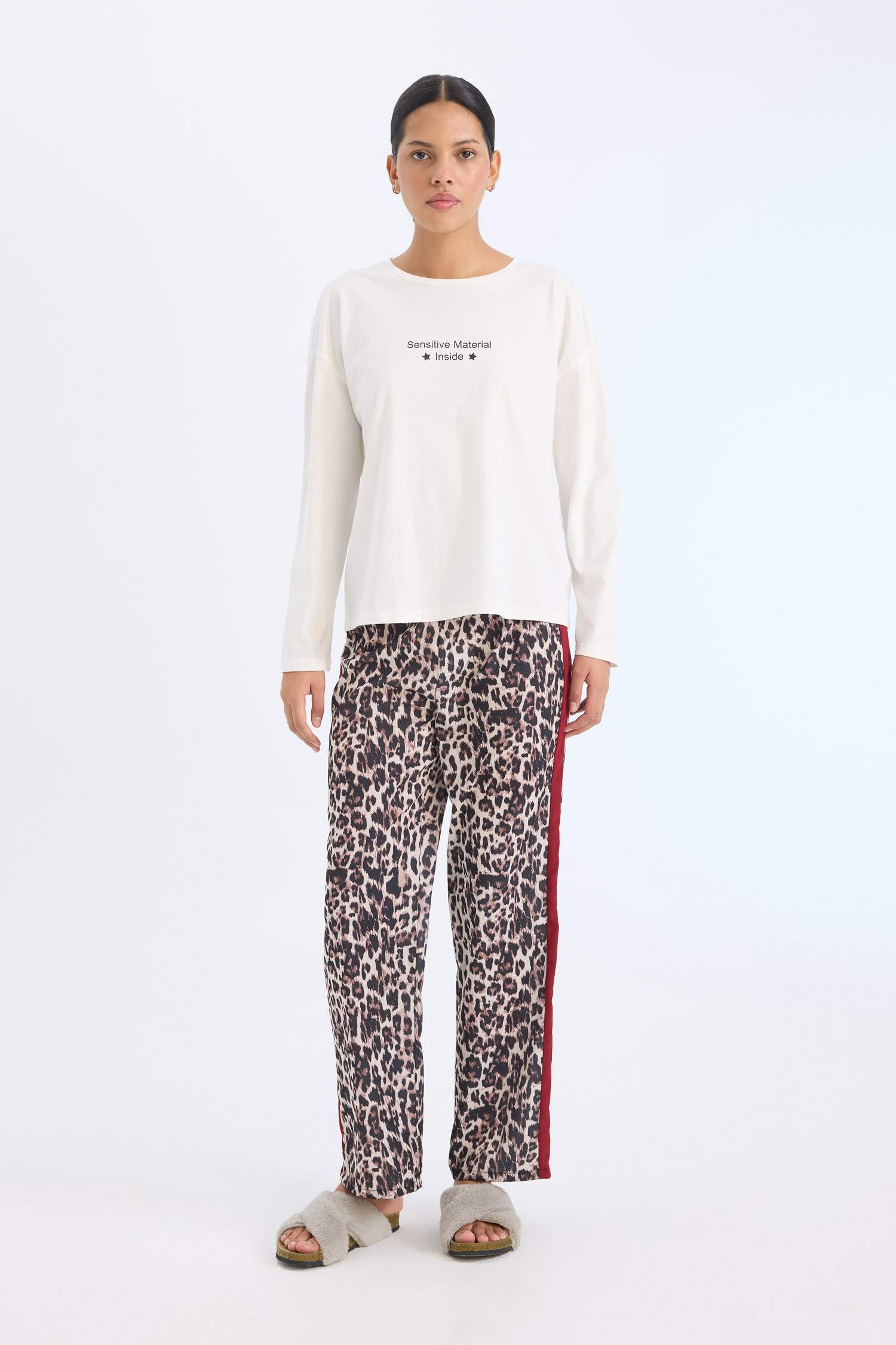 Pijama Takımı Regular Fit Uzun Kollu Baskılı Üst Leopar Desenli Uzun Alt