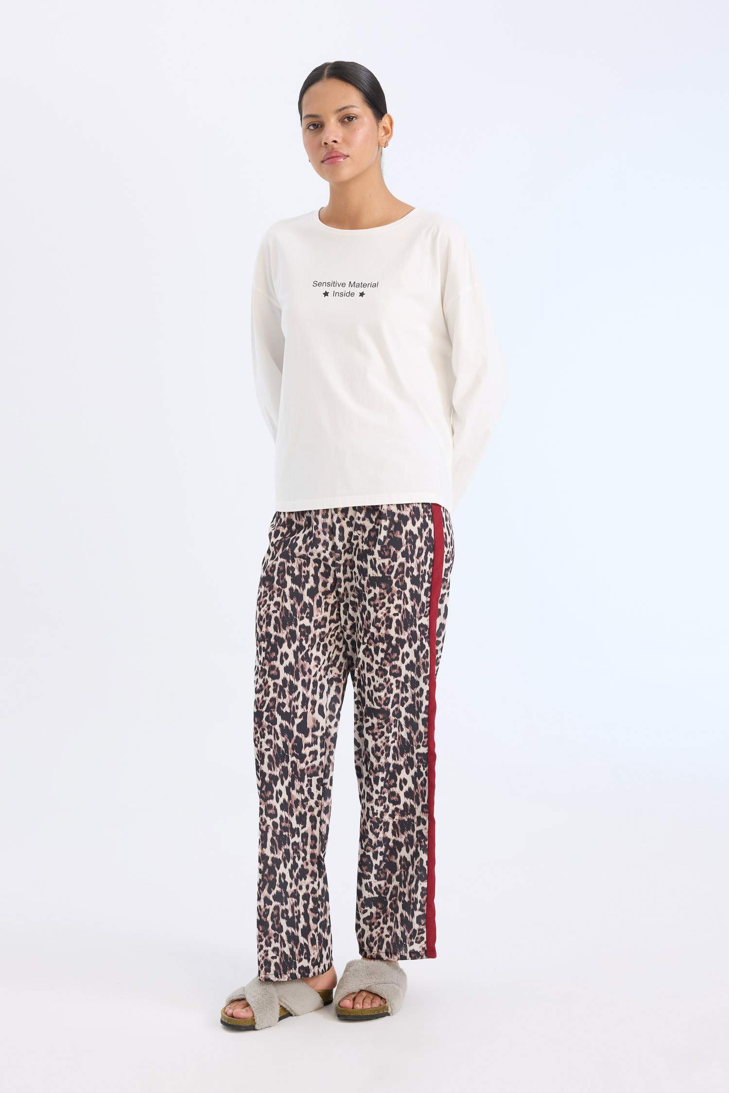 Pijama Takımı Regular Fit Uzun Kollu Baskılı Üst Leopar Desenli Uzun Alt