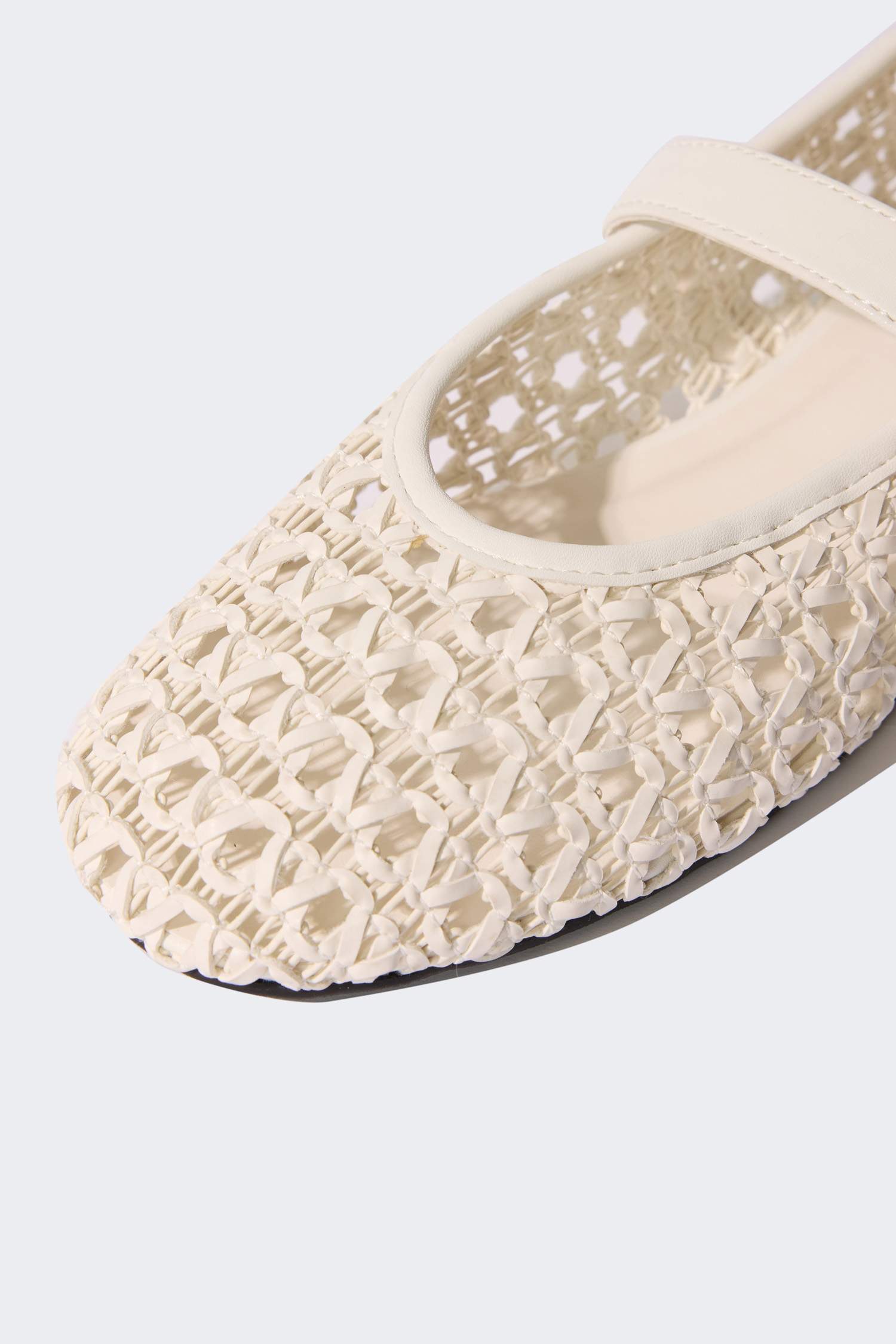 Kadın Düz Taban Suni Deri Babet